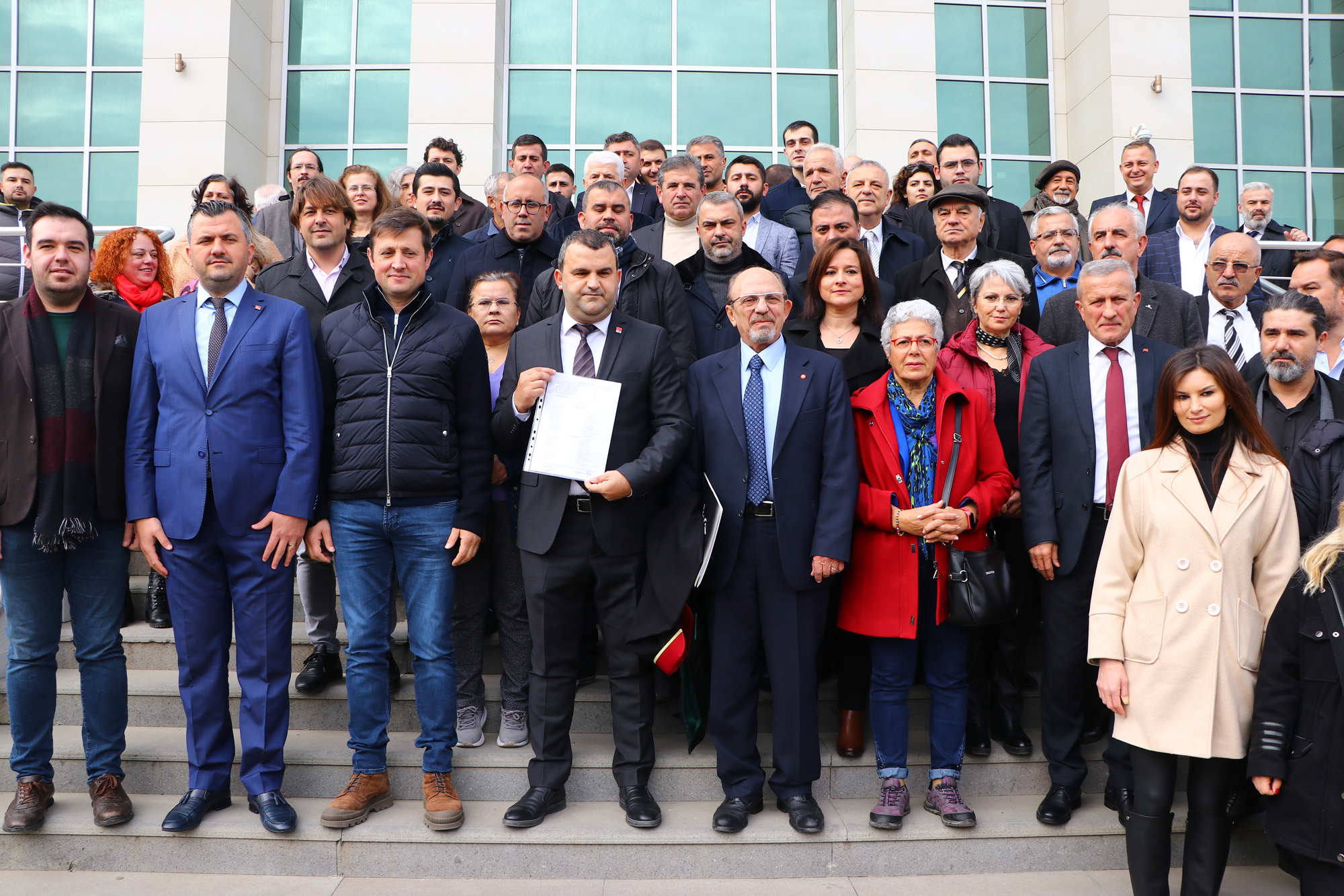 Cumhuriyet Halk Partisi Tekirdağ İl Başkanı Volkan Nallar Mazbatasını Aldı