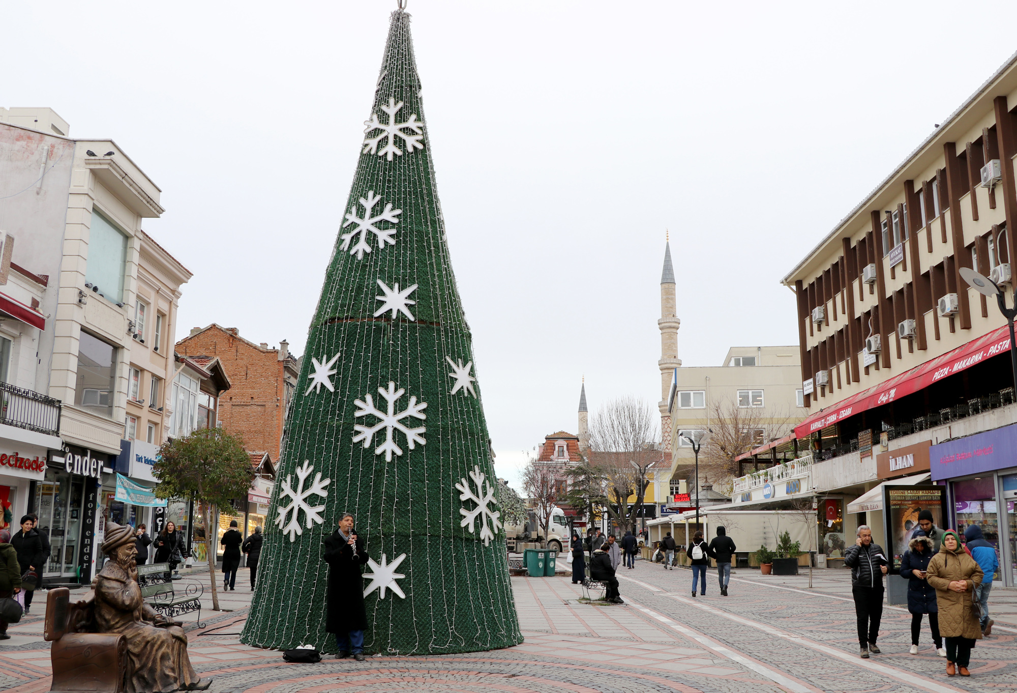 Yeni yıla Edirne’de girmek isteyen turistler sektöre hareket getirdi