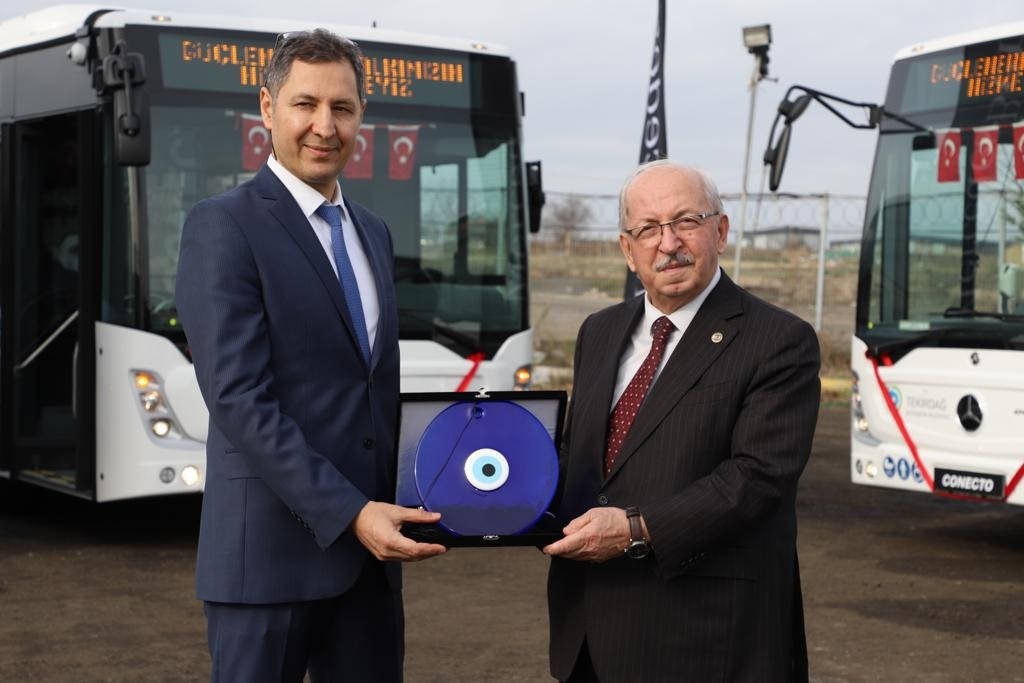 BÜYÜKŞEHİR BELEDİYESİ ARAÇ FİLOSUNU GENİŞLETİYOR