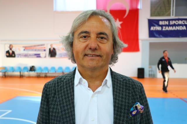 TEKİRDAĞ SÜLEYMANPAŞA KADIN HENTBOL TAKIMI GALİBİYET SERİSİ YAKALAMAK İSTİYOR