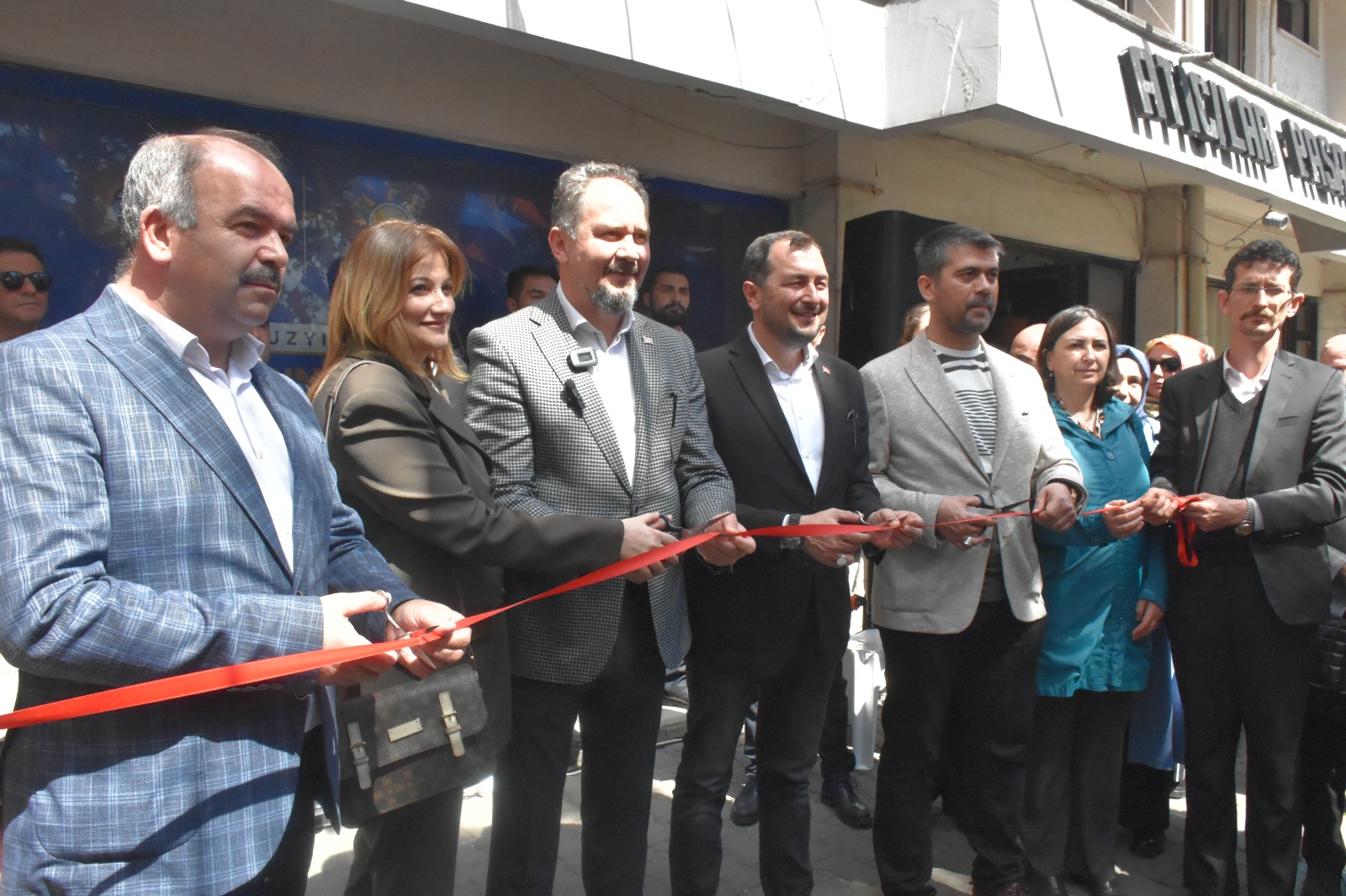 DESTAN YAZACAK MESTAN ÖZCAN !