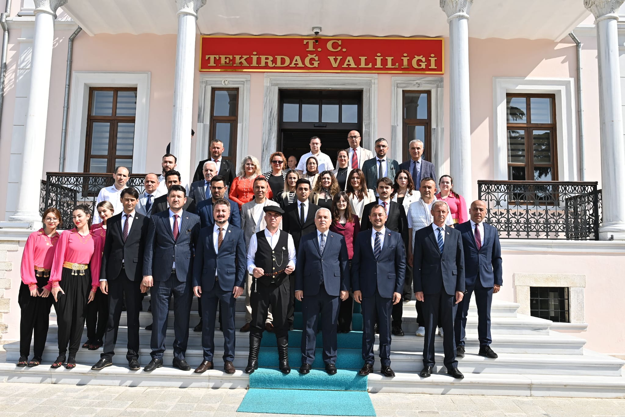 Kiraz Festivali coşkulu etkinliklerle başladı