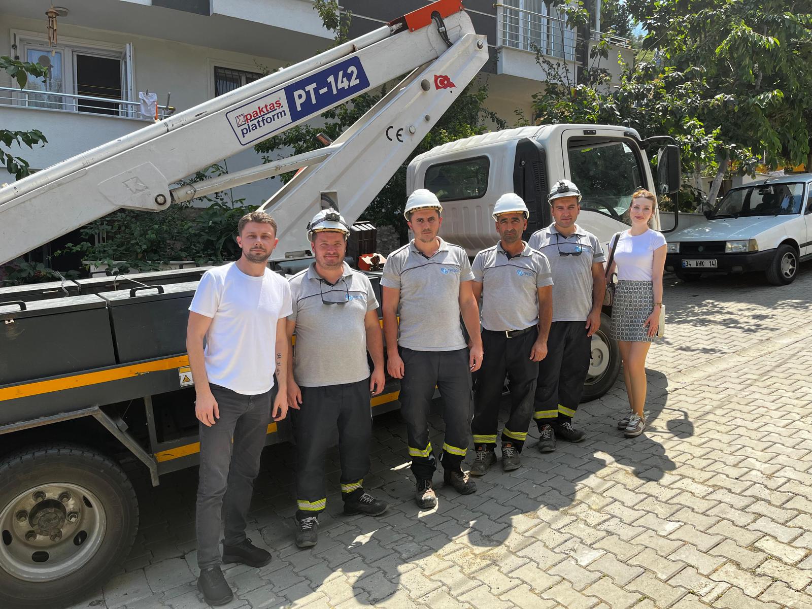 SICAK HAVALARDA SAHA EKİPLERİNE MORAL ZİYARETİ