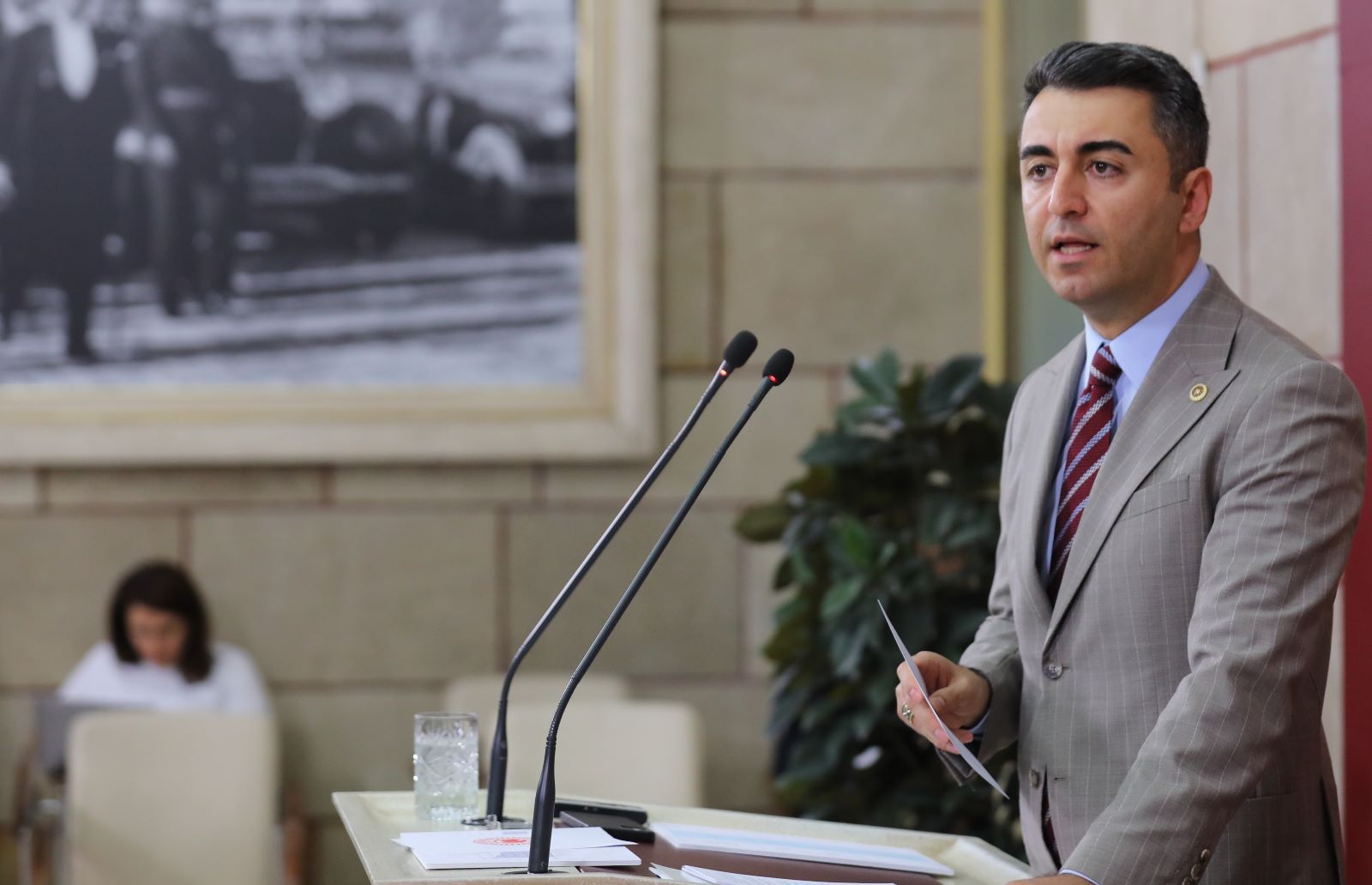 AVŞAR, TRAKYA’DA BEKLENEN AYÇİÇEĞİNDEREKOLTE DÜŞÜŞÜNÜ MECLİSE TAŞIYOR!