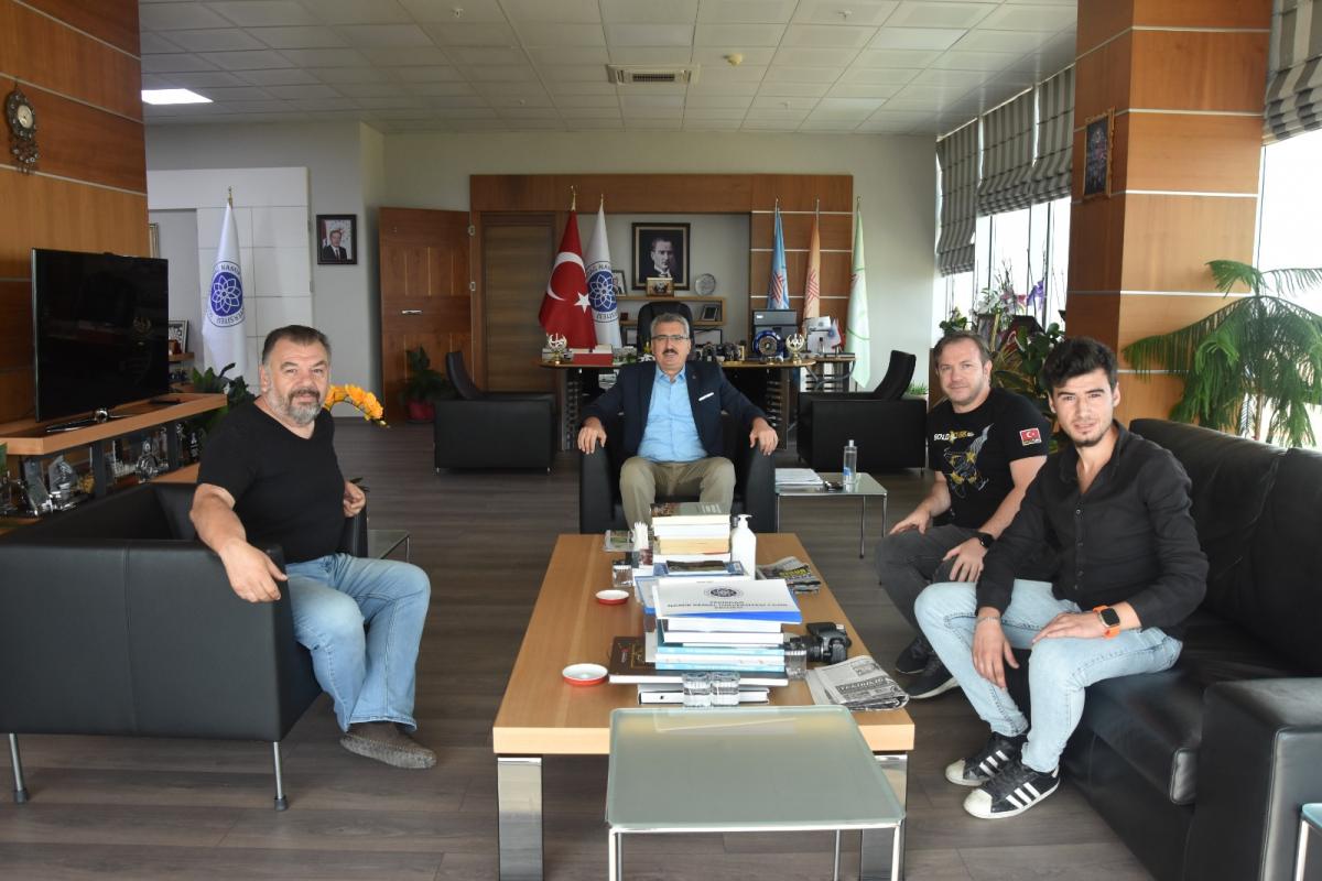 Gazetecilerden Namık Kemal Üniversitesi Rektörü Mümin Şahine Ziyaret
