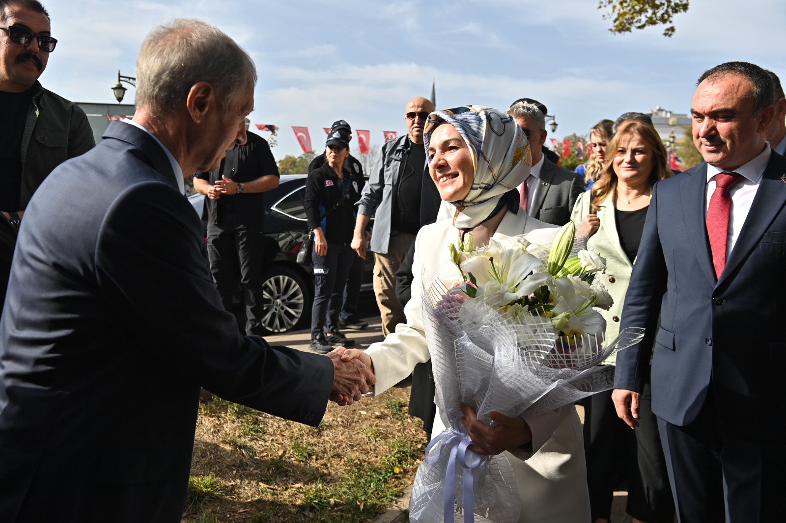 Aile ve Sosyal Hizmetler Bakanı  Mahinur Özdemir Göktaş Süleymanpaşa Belediyesini ziyaret etti