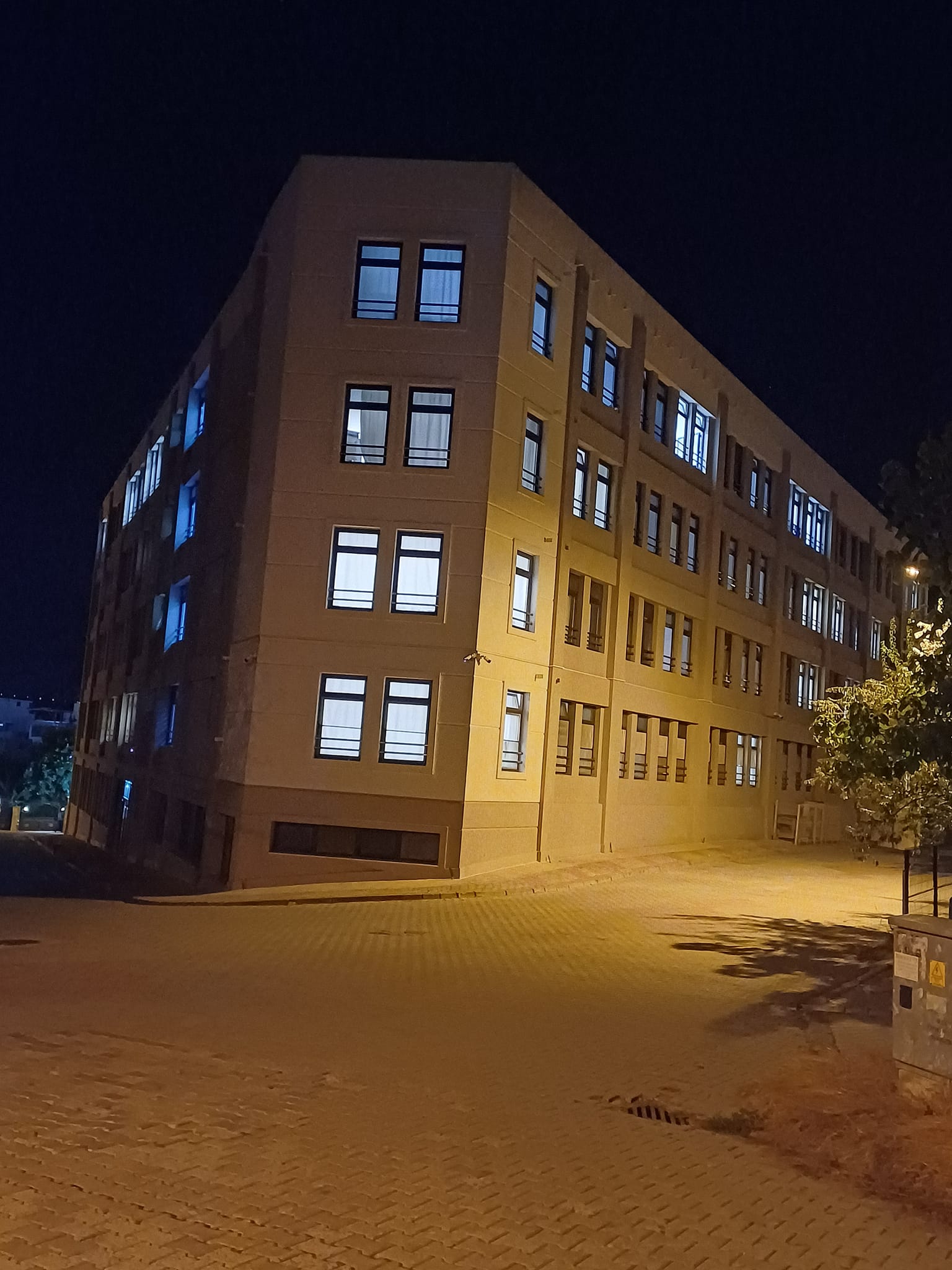 CANINA KIYMAK İSTEDİ