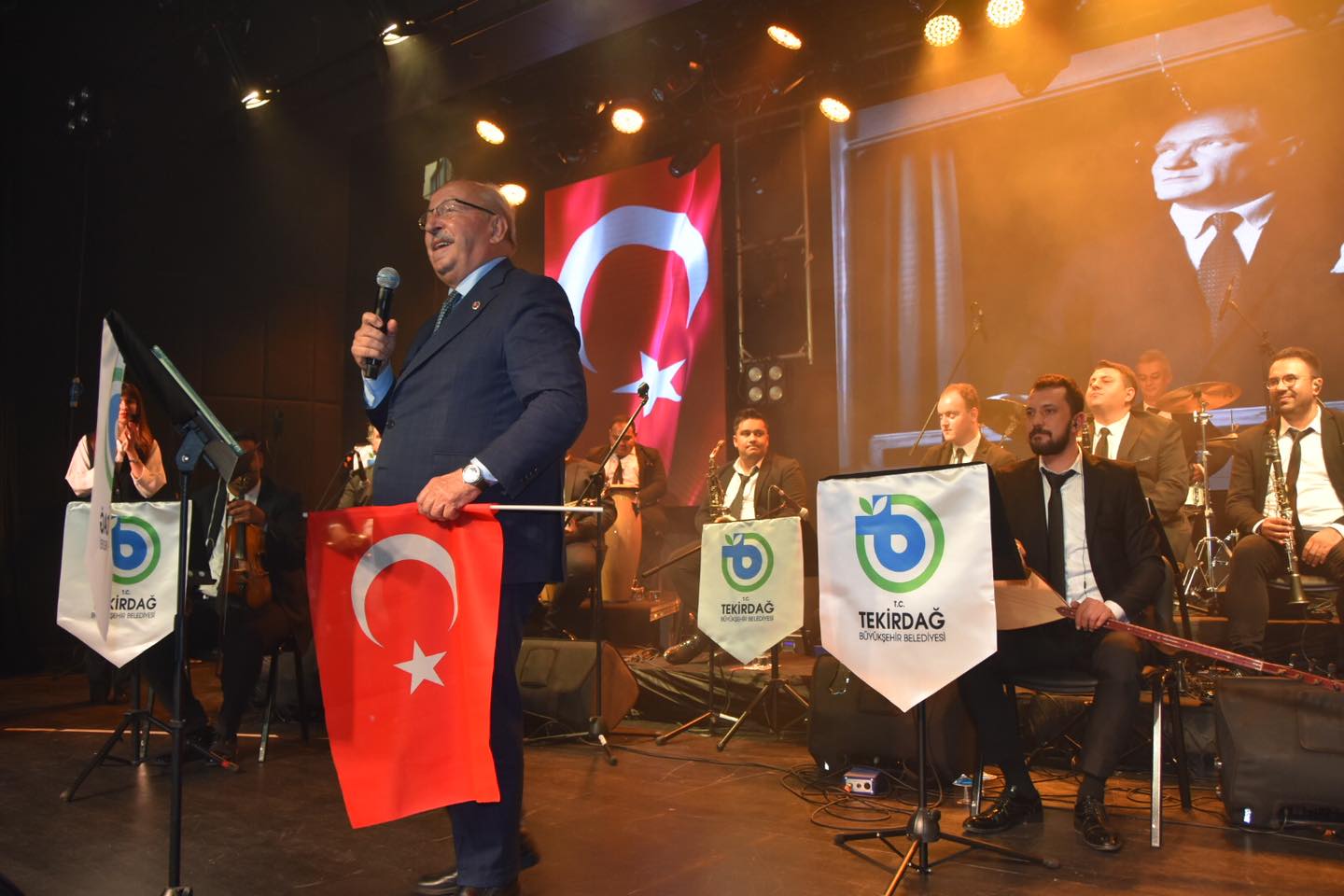 BAŞKAN KADİR ALBAYRAK: “TÜRKİYE CUMHURİYET’İMİZİN 100. YILINI GURUR İÇERİSİNDE KUTLUYORUZ”