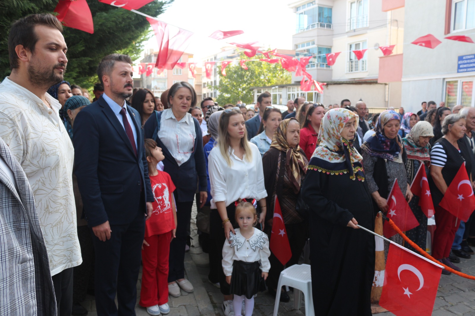 Akademili miniklerden 100. Yıla özel coşkulu kutlama