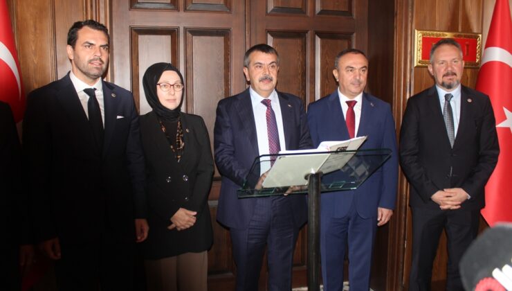 Bakan Yusuf Tekin, Tekirdağ’da yeni bir okulun açılış törenine katıldı