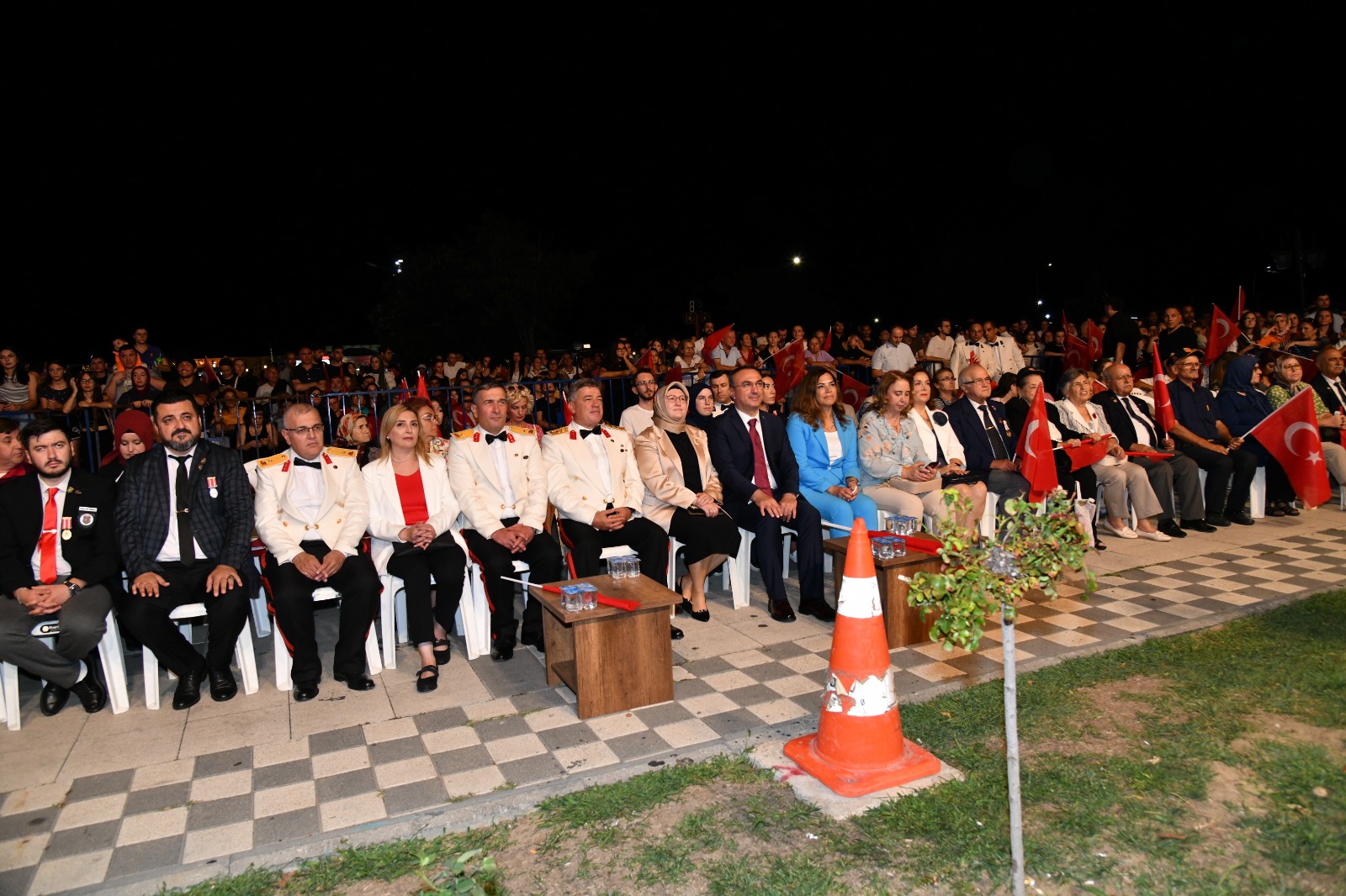 Vali Soytürk 5. Kolordu Bandosu’nun Konserini İzledi