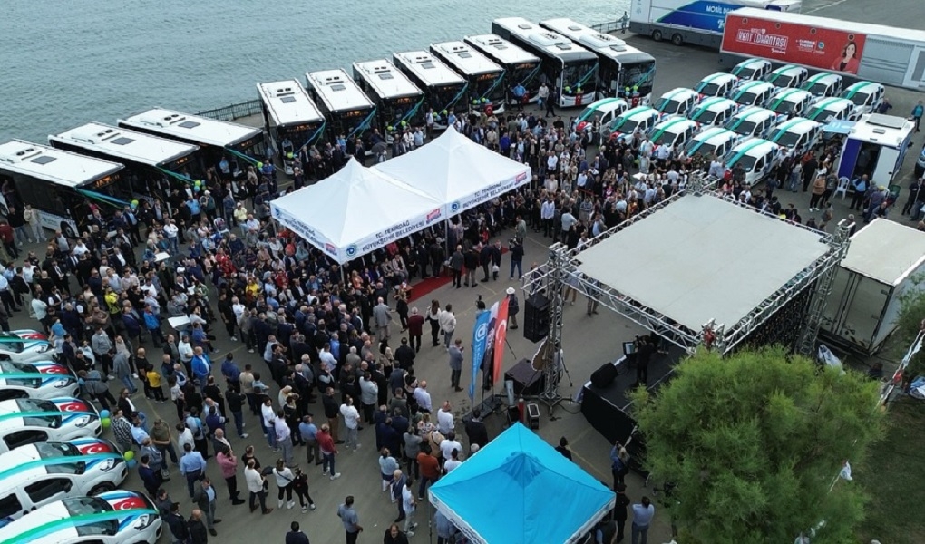 BÜYÜKŞEHİR’DEN GÖVDE GÖSTERİSİ, “İŞ’TE CANDAN BELEDİYECİLİK”