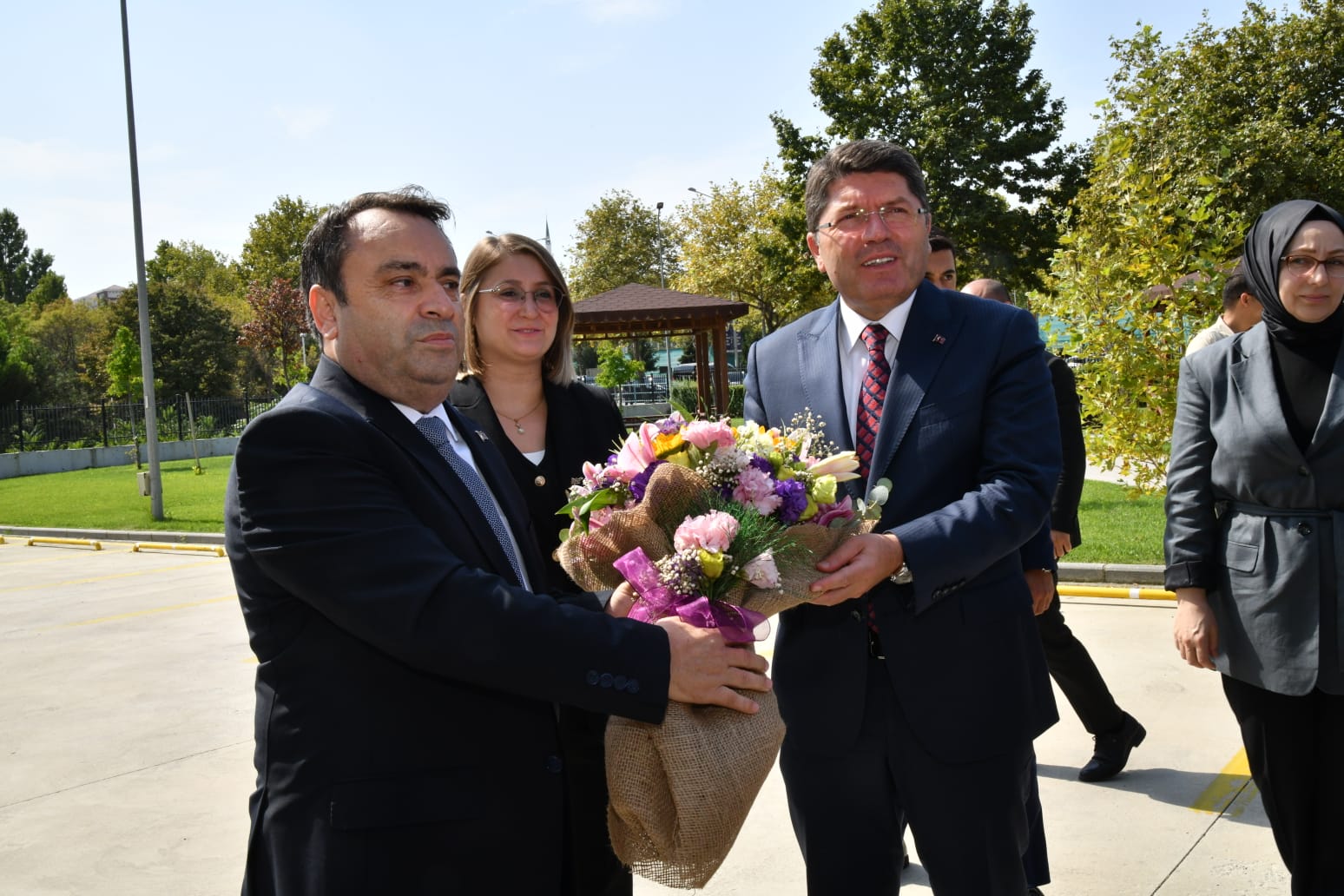 Adalet Bakanı Tunç Adliyeyi Ziyaret Etti