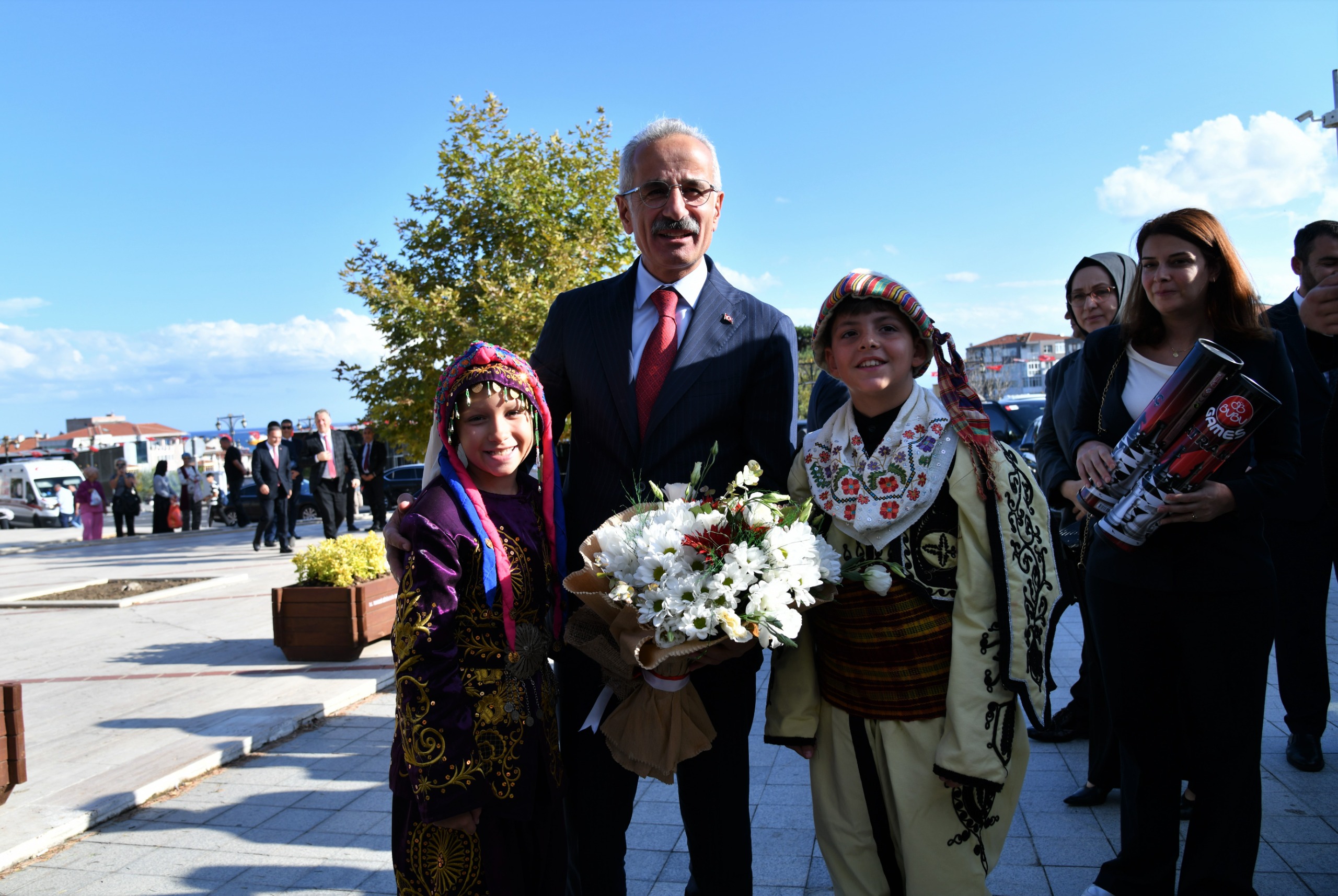 Ulaştırma ve Altyapı Bakanı Uraloğlu Valiliği Ziyaret Etti