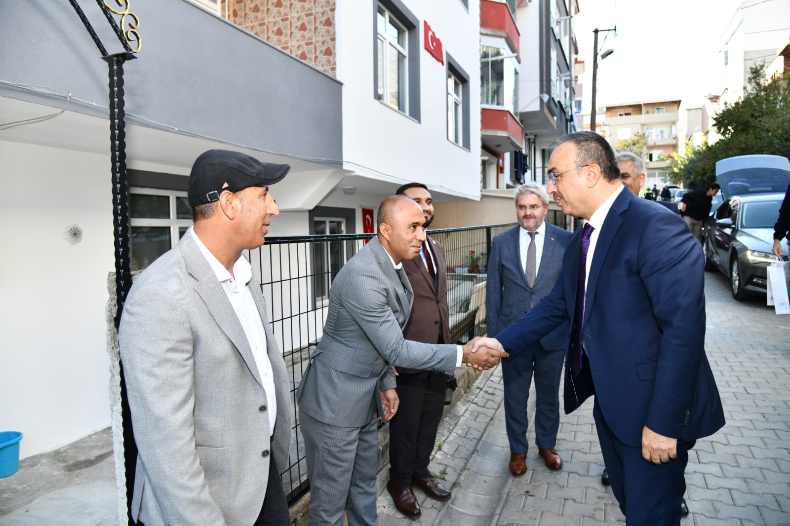 Şehit Fırat Doğan’ın Ailesini Ziyaret Etti