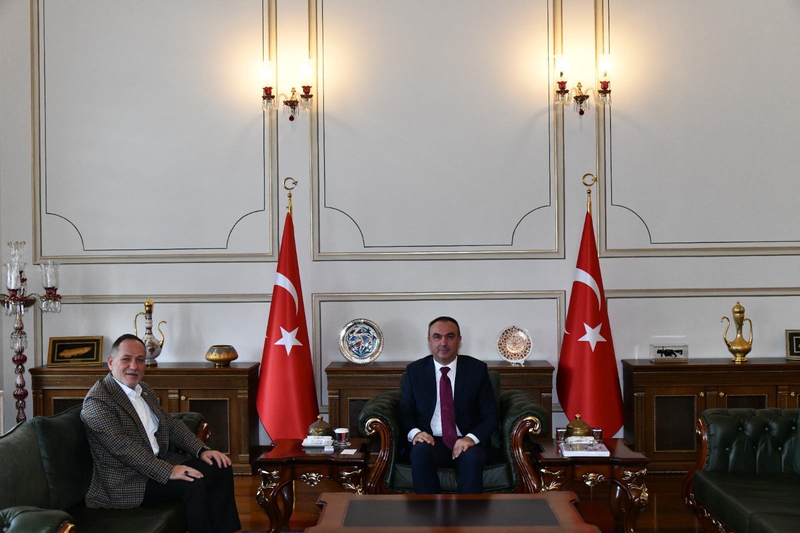 İskenderun Eski Belediye Başkanı Vali Soytürk’ü Ziyaret Etti