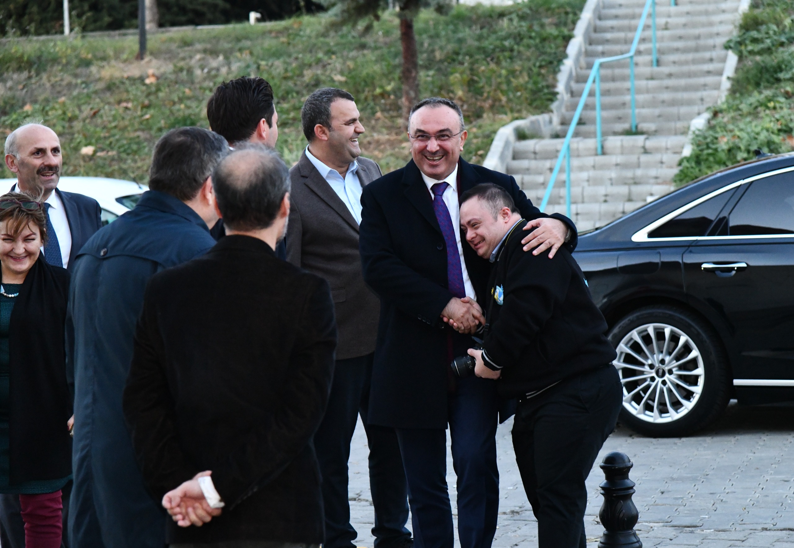 Vali Soytürk TekirDown Melekleri’nin Düzenlediği Fotoğraf Sergisi’ni Ziyaret Etti