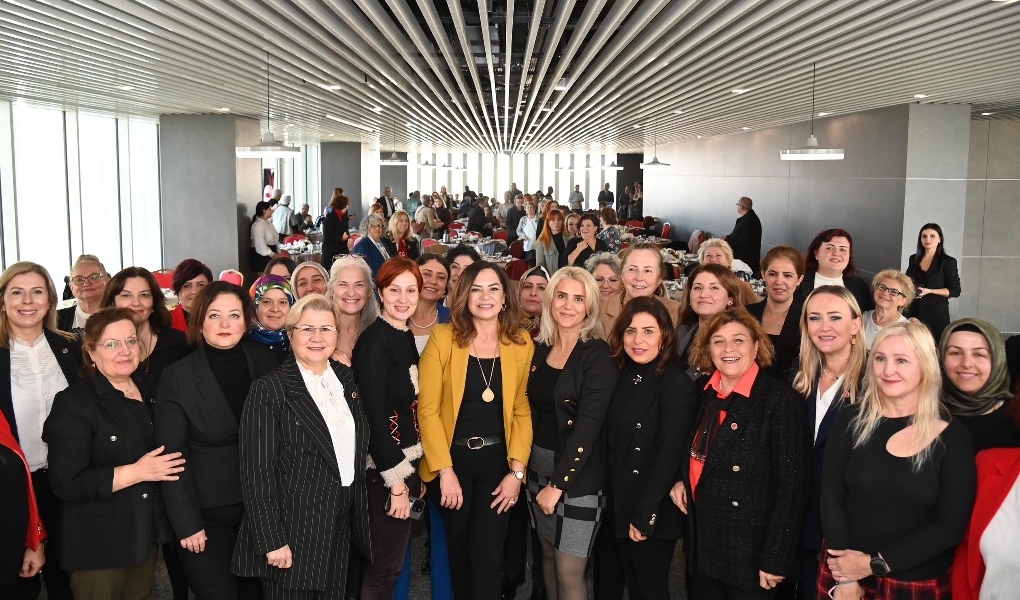 CUMHURİYET’İN KADINLARI 5 ARALIK’TA BİR ARADA