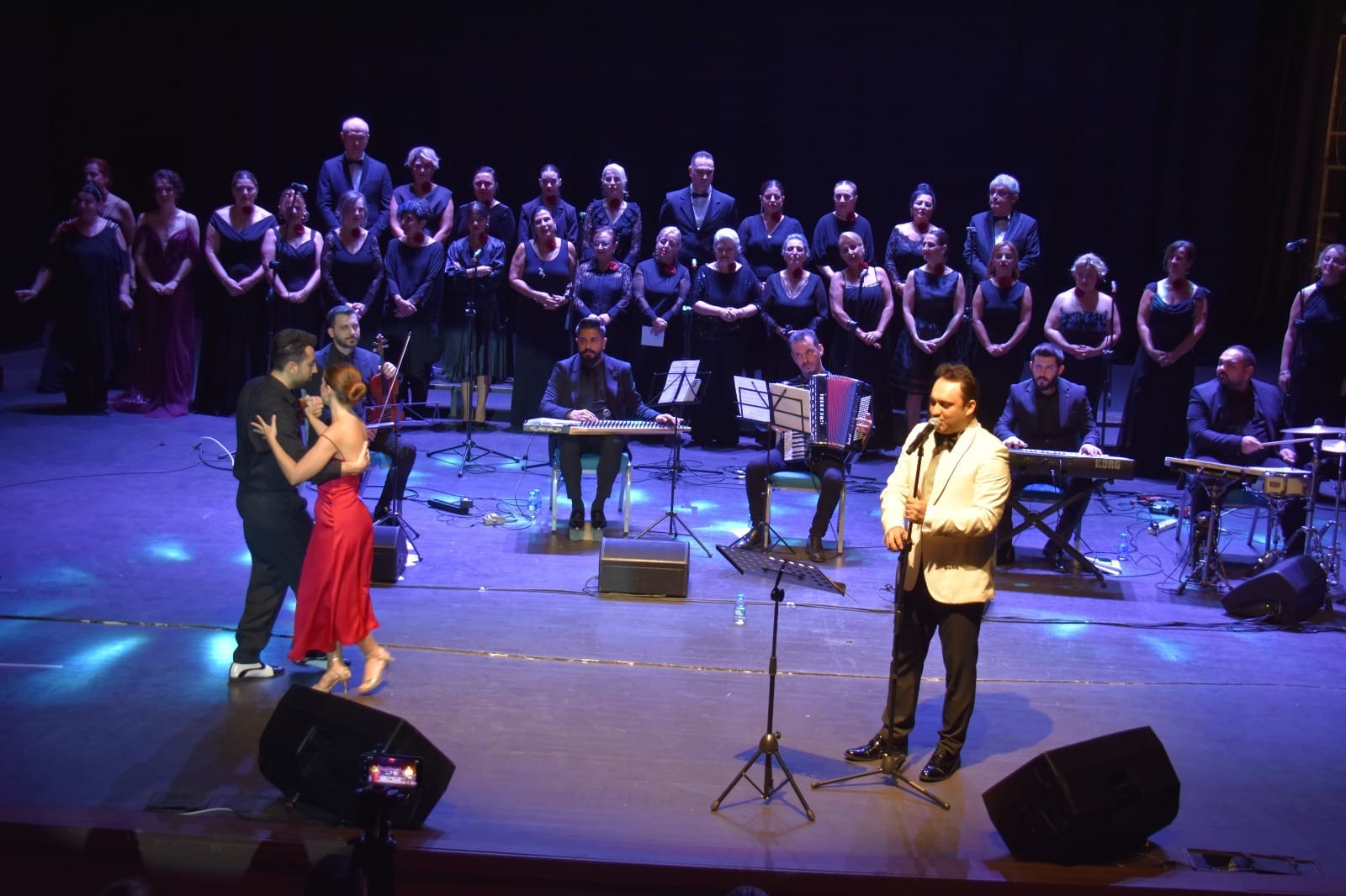 Tangodan Valse Konseri büyük ilgi gördü