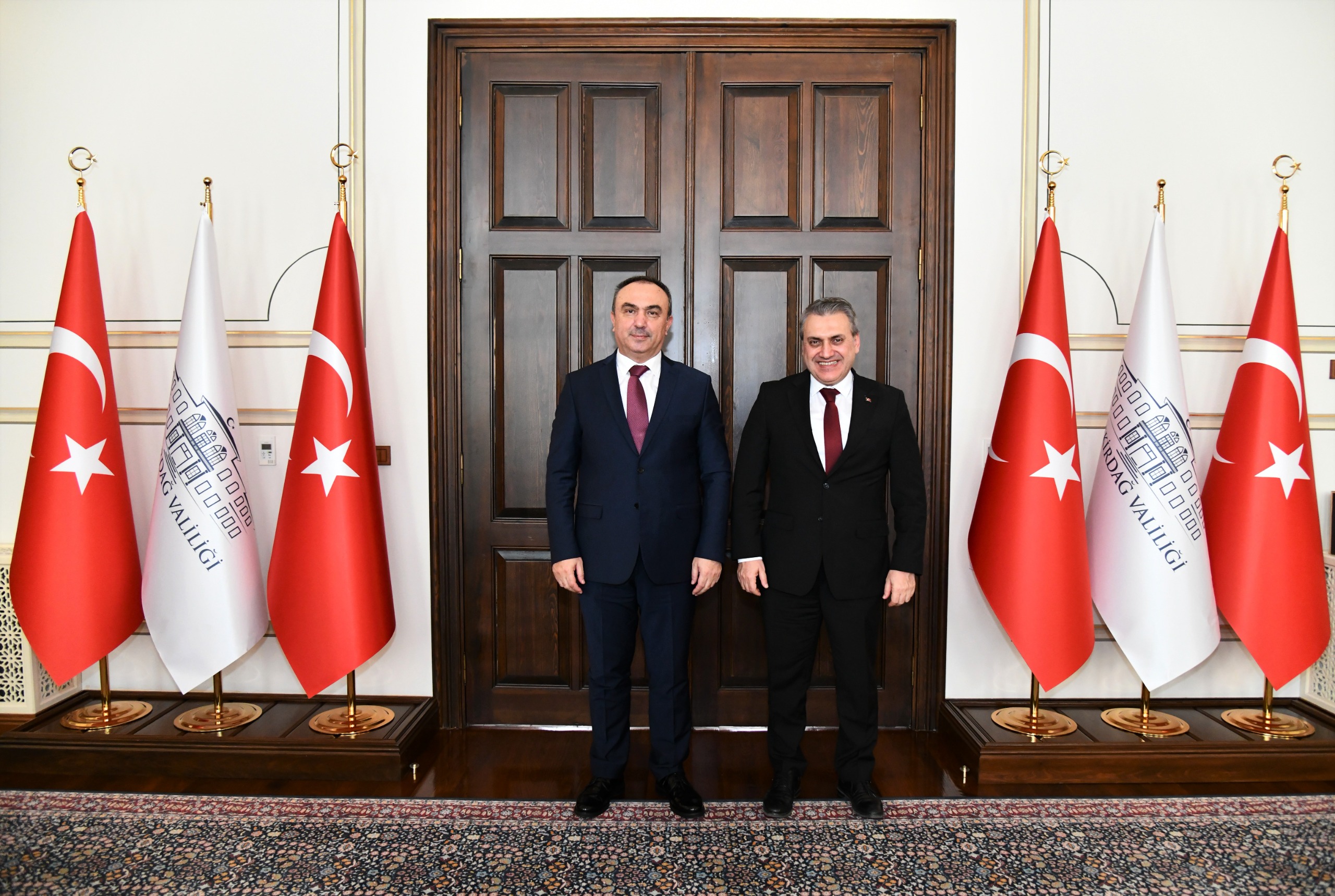 Uluslararası Sağlık Hizmetleri Genel Müdürü Ünver Vali Soytürk’ü Ziyaret Etti