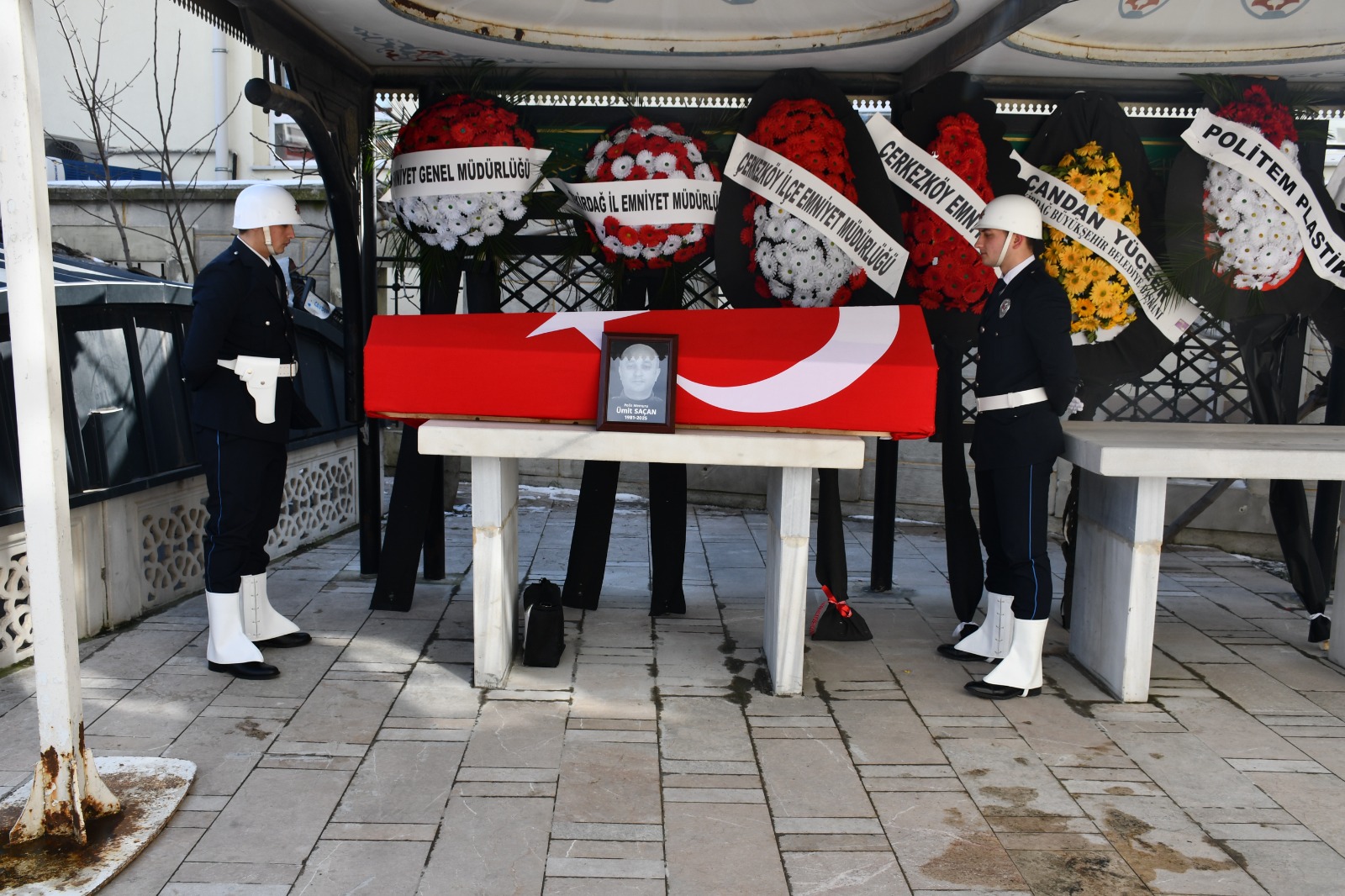 Polis Memuru Ümit Saçan Son Yolculuğuna Uğurlandı