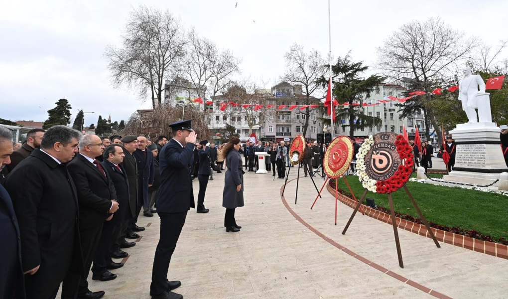 18 MART ŞEHİTLERİ ANMA GÜNÜ’NDE ÇELENK SUNMA TÖRENİ GERÇEKLEŞTİRİLDİ