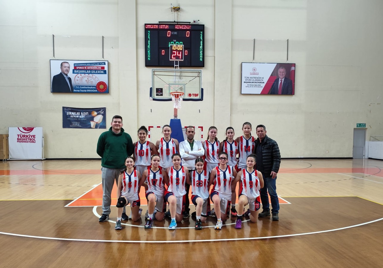 U 16 KADIN BASKETBOL TAKIMIMIZDAN BÜYÜK BAŞARI