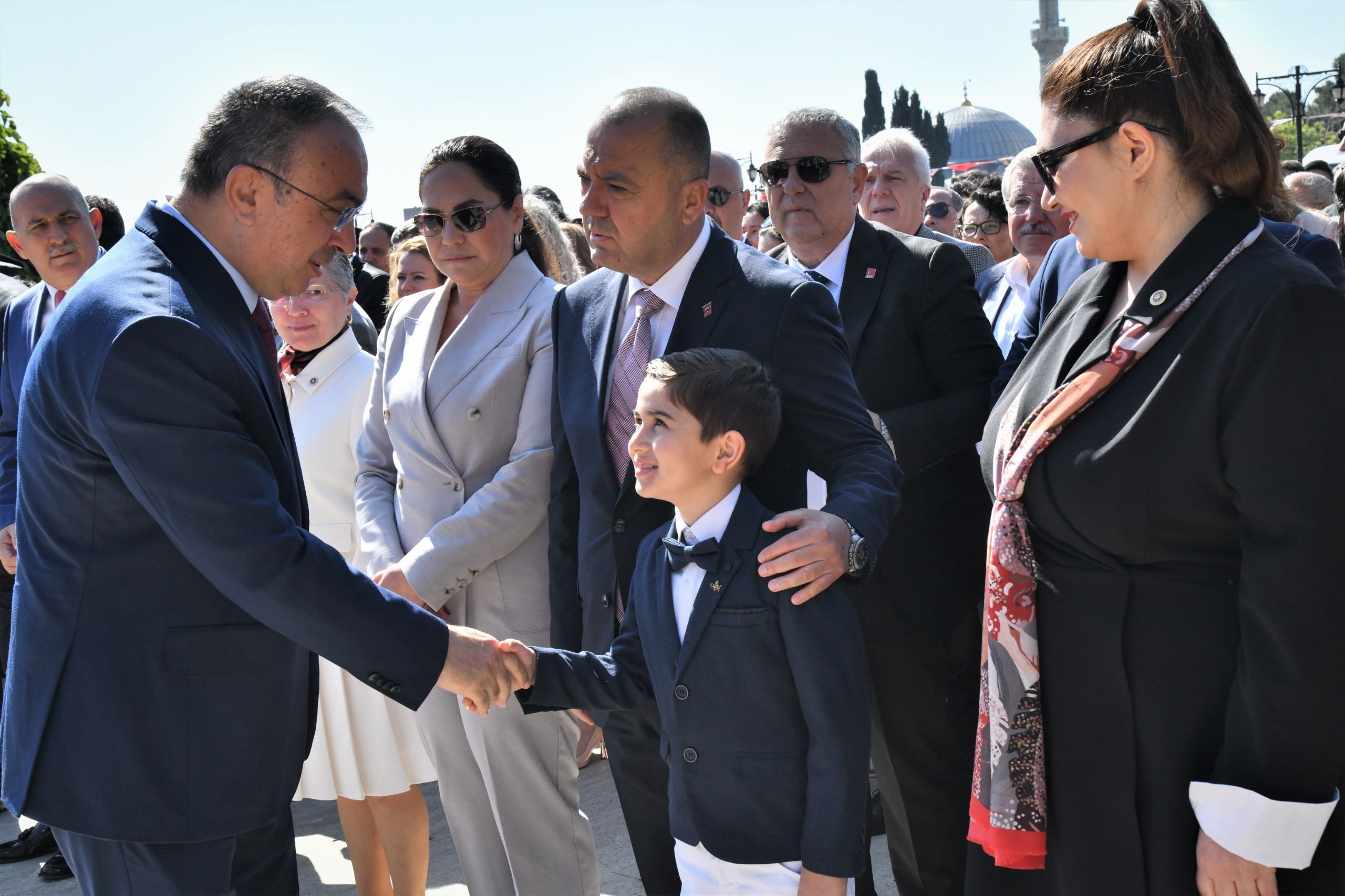 19 Mayıs Atatürk’ü Anma, Gençlik ve Spor Bayramı Münasebetiyle Çelenk Sunma Töreni Düzenlendi