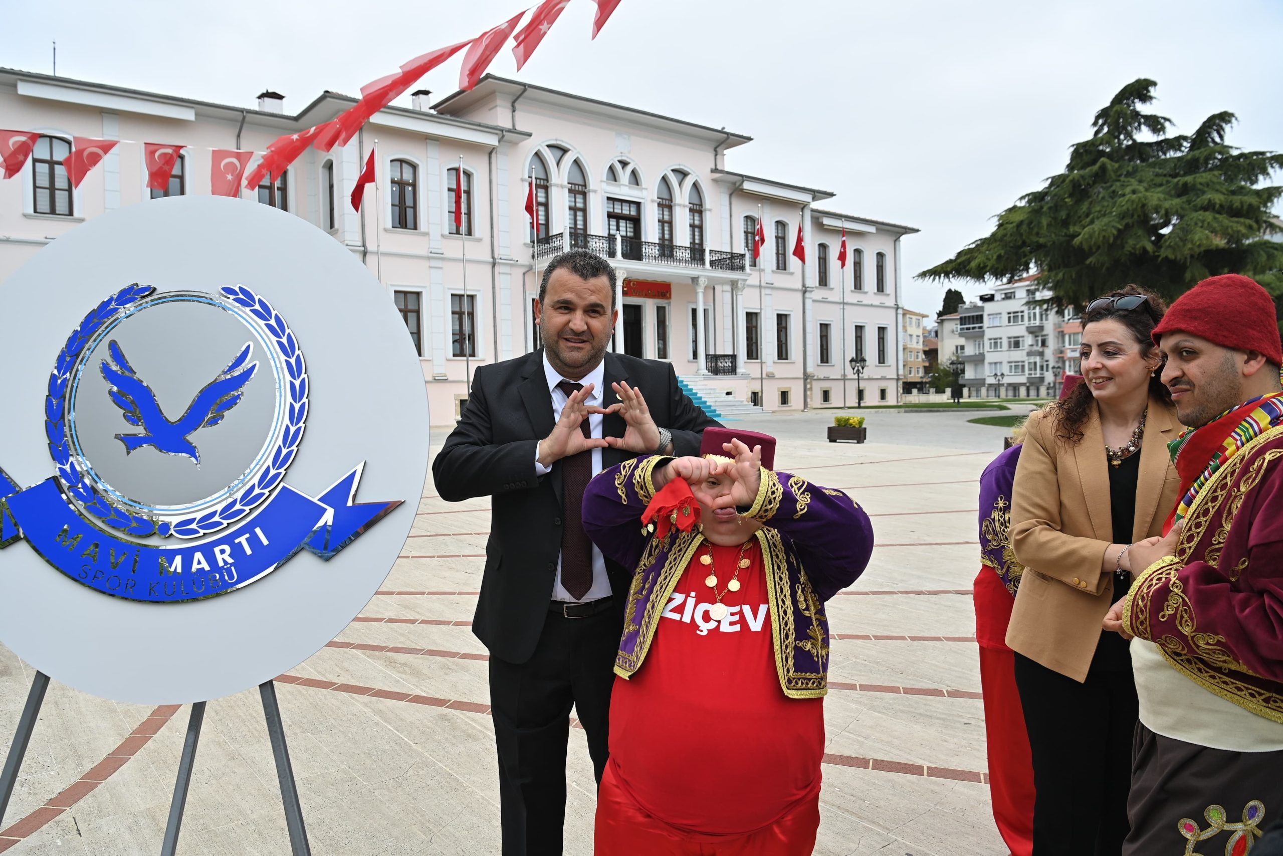 Başkan Nallar Otizm Farkındalık Ayı Törenine Katıldı