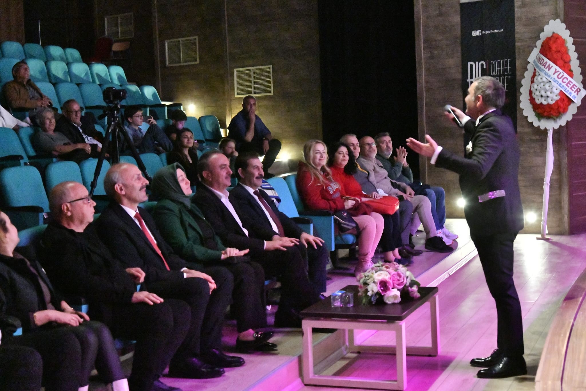 Vali Soytürk ve Nurdan Soytürk Yeşilçam Şarkıları Konseri’ne Katıldı