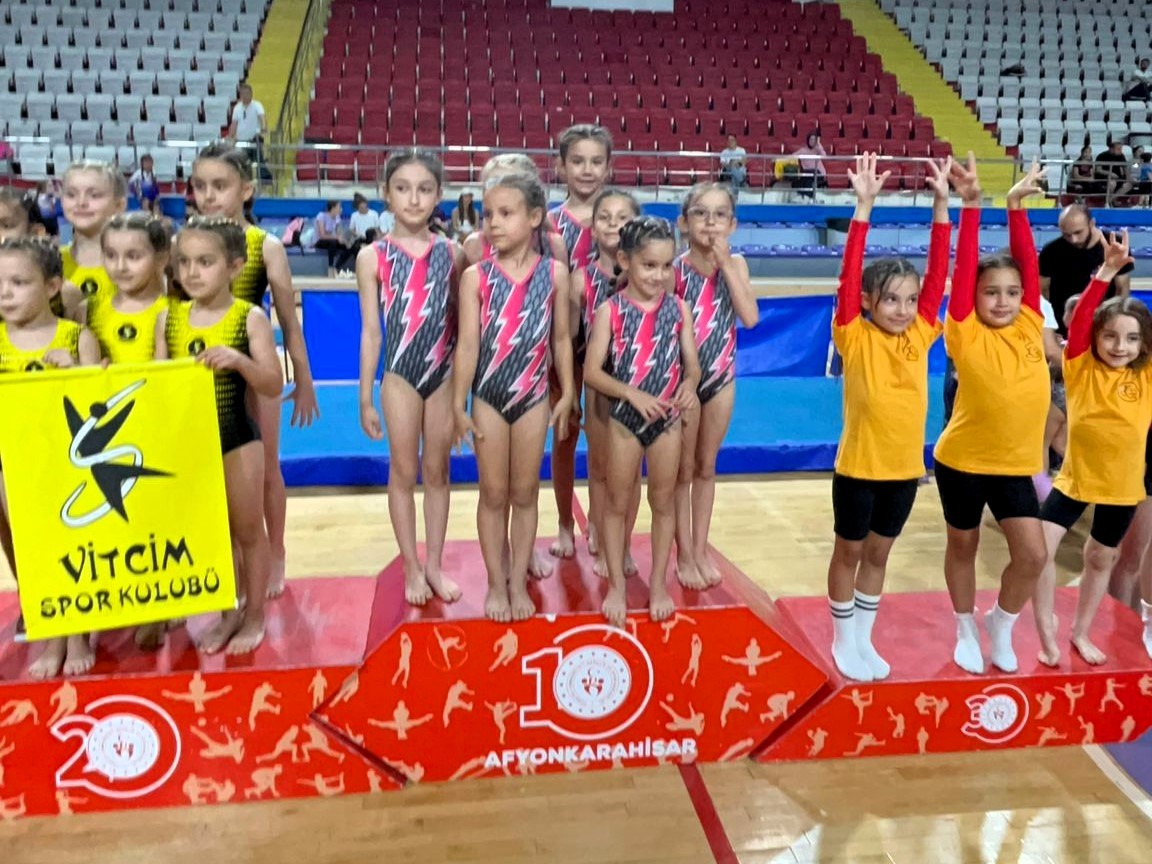 Süleymanpaşa Belediyesi Spor Kulübü Cimnastikte Türkiye Şampiyonu Oldu