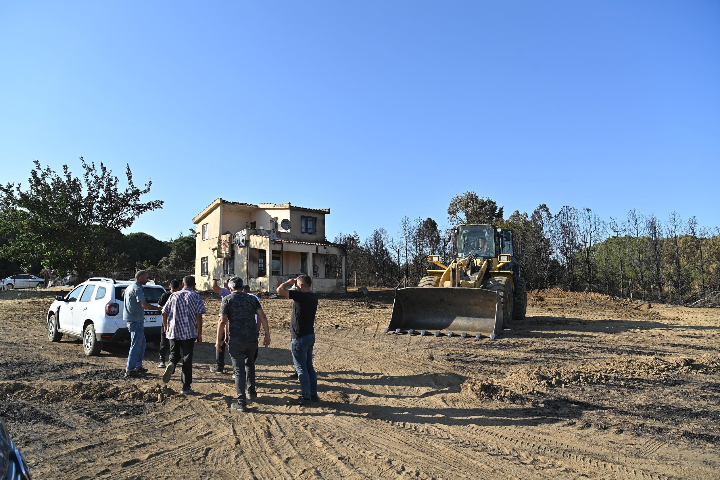 Süleymanpaşa Belediyesi Yangın Mağduru Aileye Destek Oldu