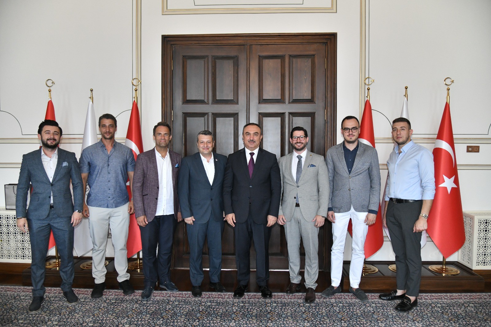 Tekirdağ Genç Yönetici ve İş Adamları Derneği Başkan ve Üyeleri Vali Soytürk’ü Ziyaret Etti