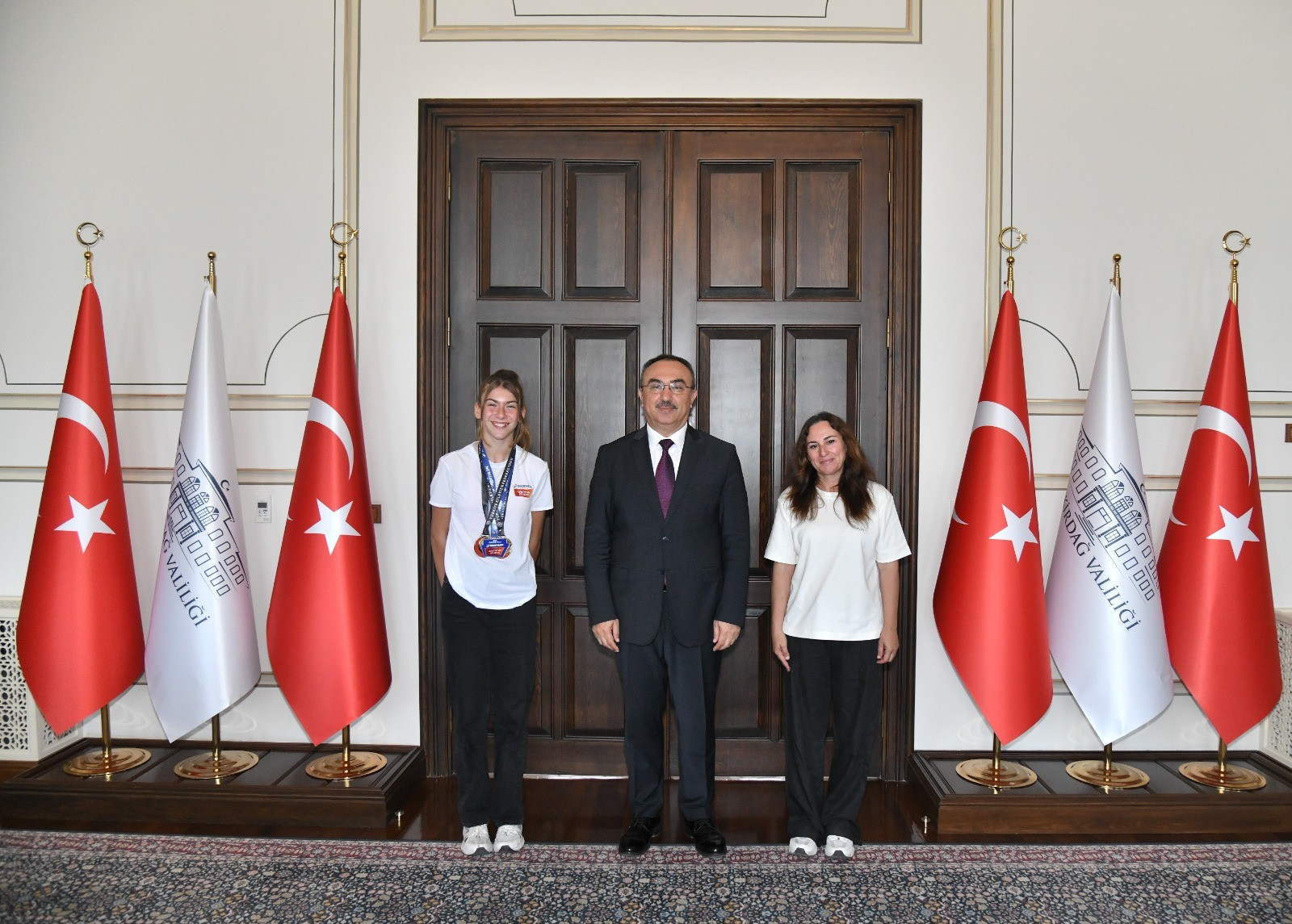 Vali Soytürk Atletizm Branşında Türkiye Şampiyonu Olan Sporcuyu Kabul Etti
