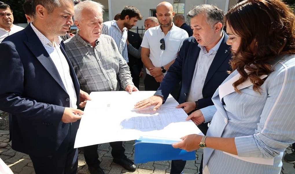 SÜLEYMANPAŞA’DA ANİ BASTIRAN YAĞIŞ SONRASI BÜYÜKŞEHİR VE TESKİ EKİPLERİ SEFERBER OLDU