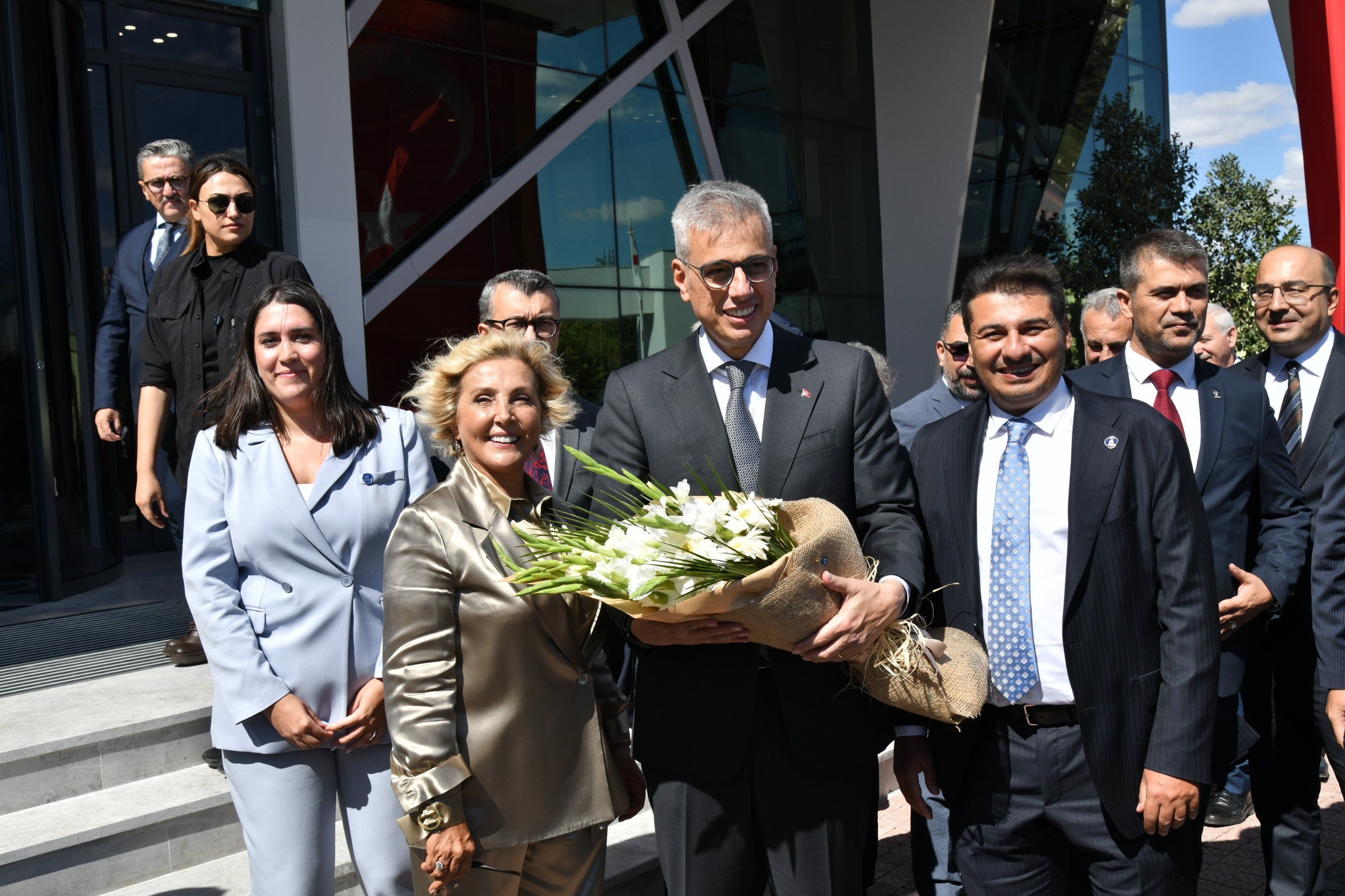 Bakan Memişoğlu ve Vali Soytürk Polifarma AR-GE Hammadde ve İlaç Üretim Merkezi’nin Açılışına Katıldı