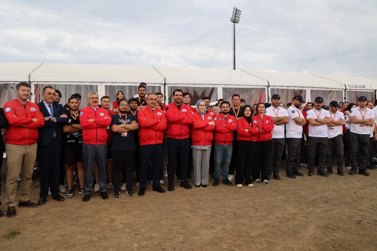 TEKİRDAĞ NKÜ’DEKİ TEKNOFEST HEYECANI ÖDÜL TÖRENİYLE TAMAMLANDI