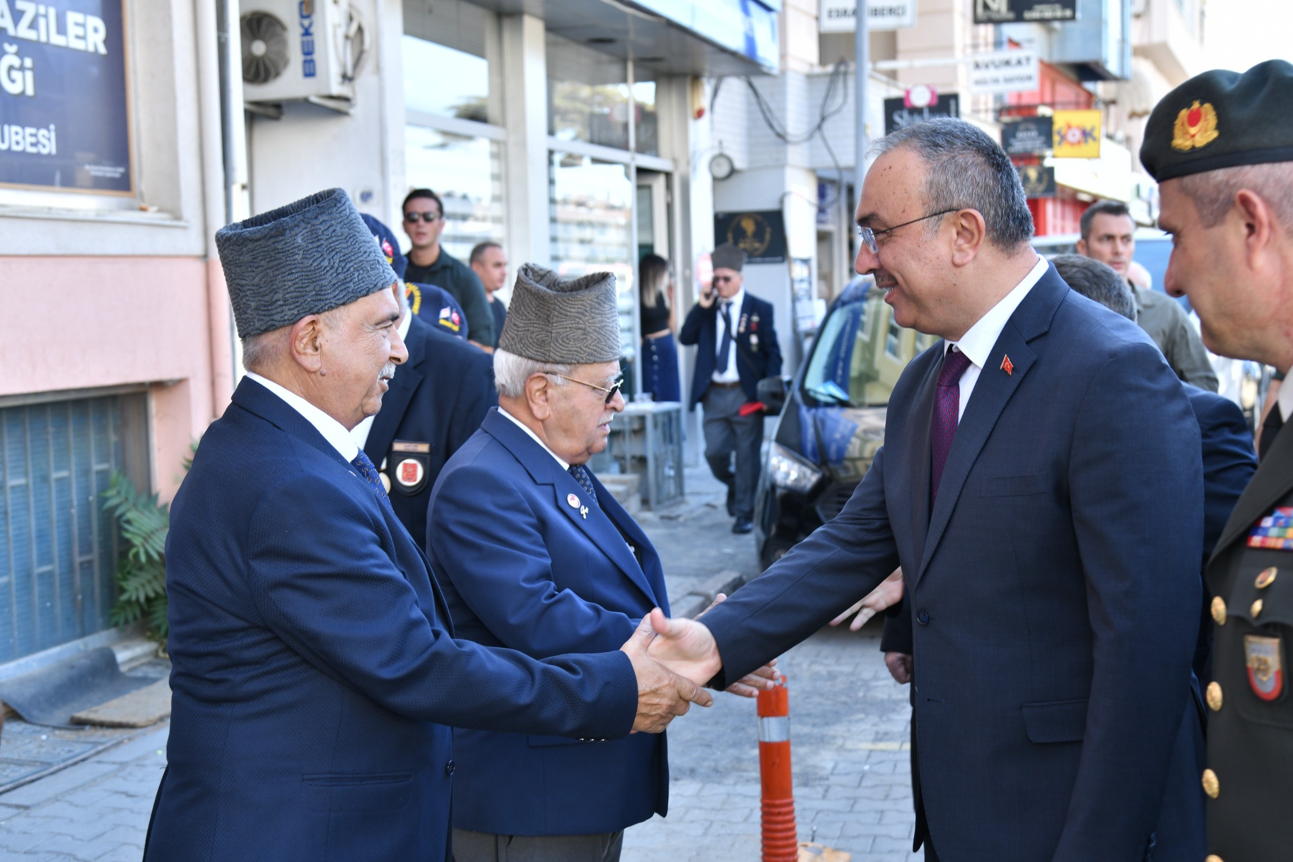 Vali Soytürk Gaziler Günü’nde Muharip Gaziler Derneği Tekirdağ Şubesini Ziyaret Etti