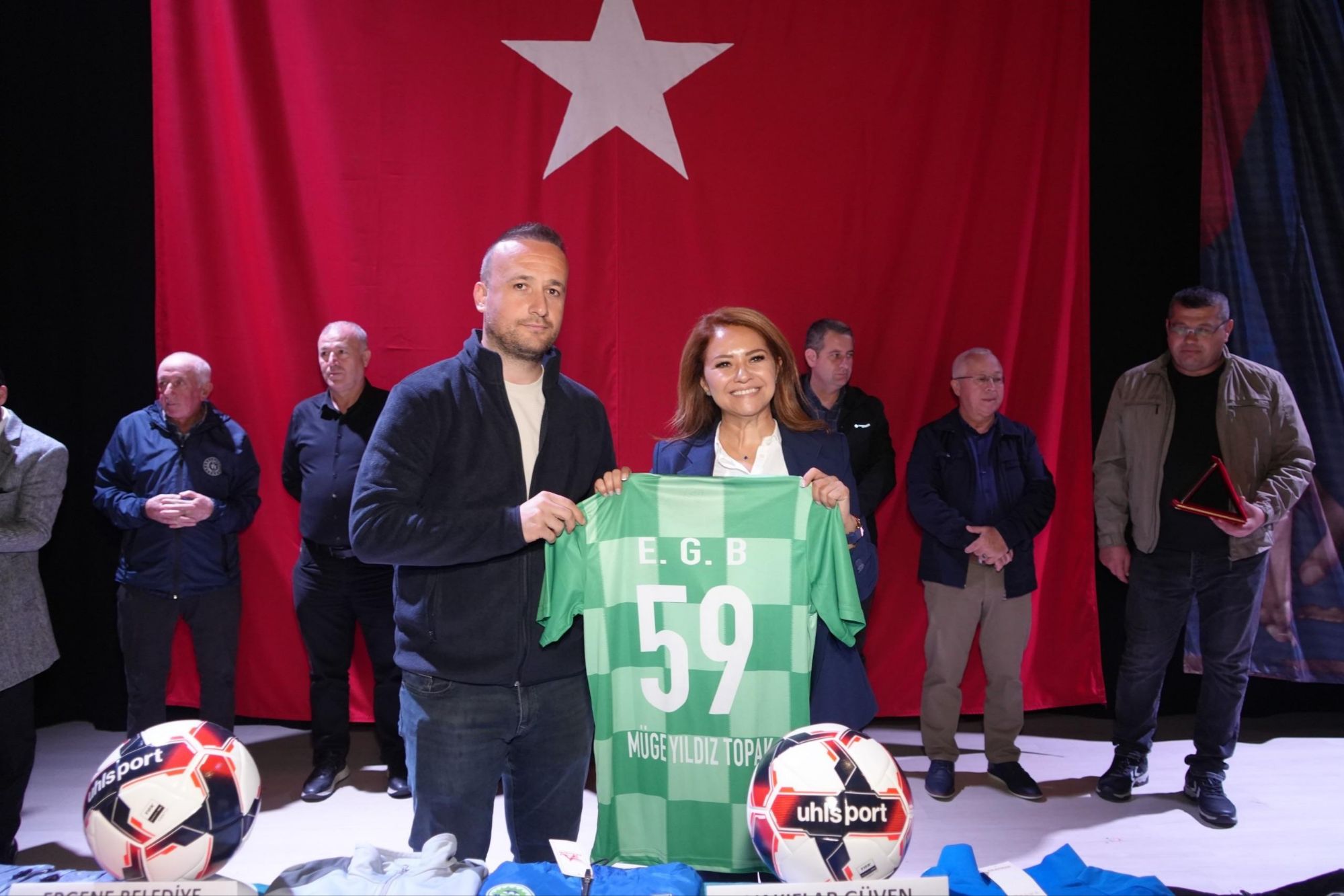 ERGENE’DEKİ SPOR KULÜPLERİNE BELEDİYEDEN DESTEK!