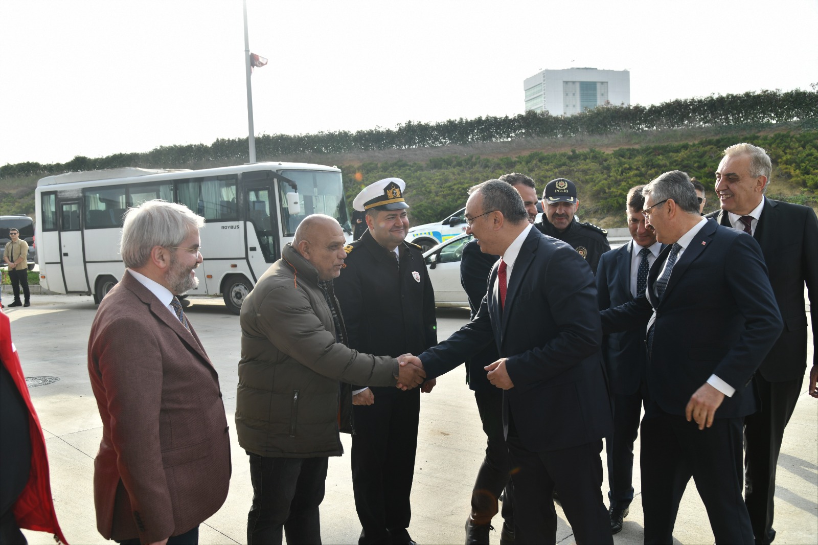 Vali Soytürk Gençlerin Dostluk Maçını İzledi
