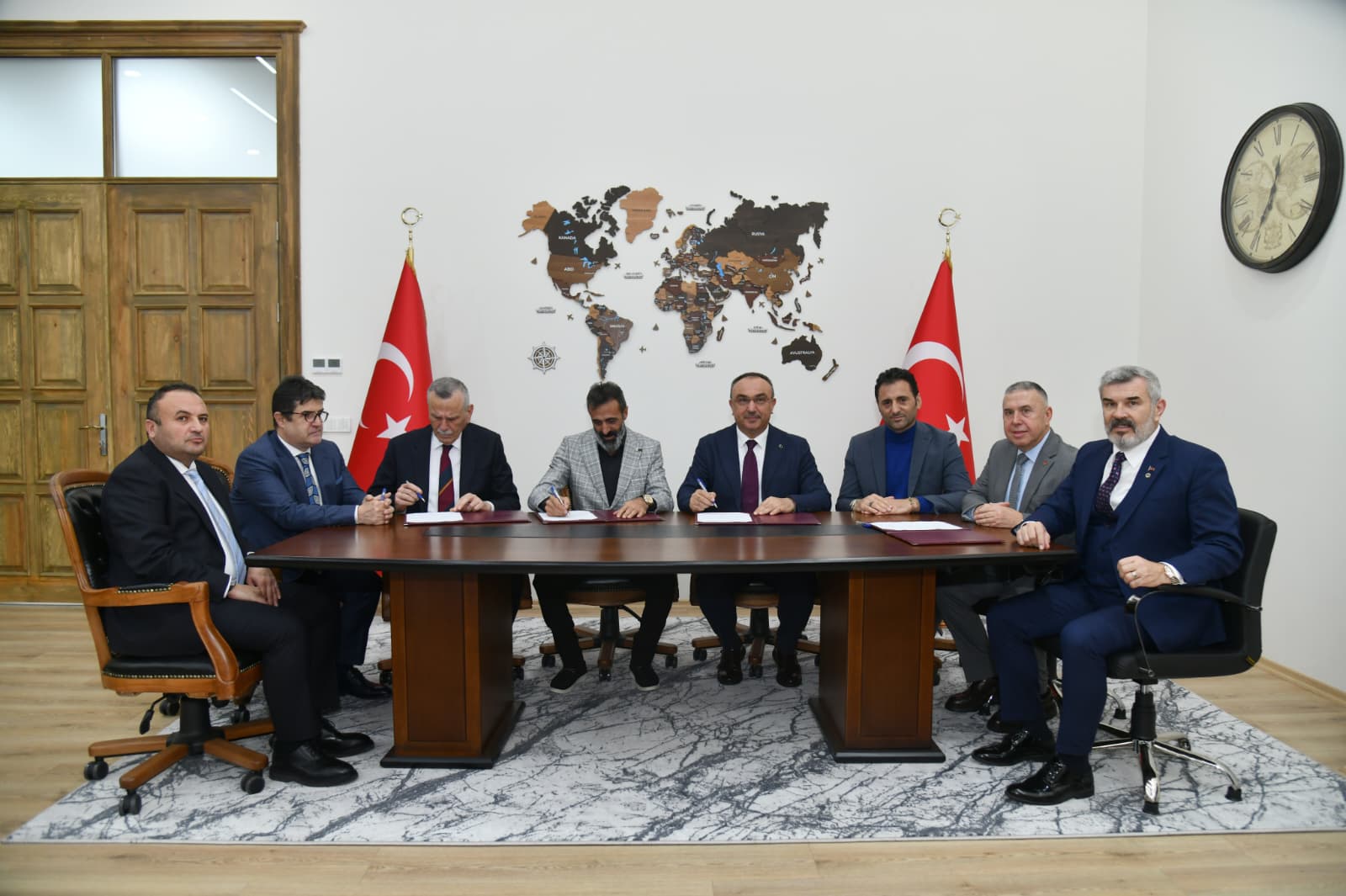 İmam Hatip Lisesine Uygulama Cami Yaptırılacak