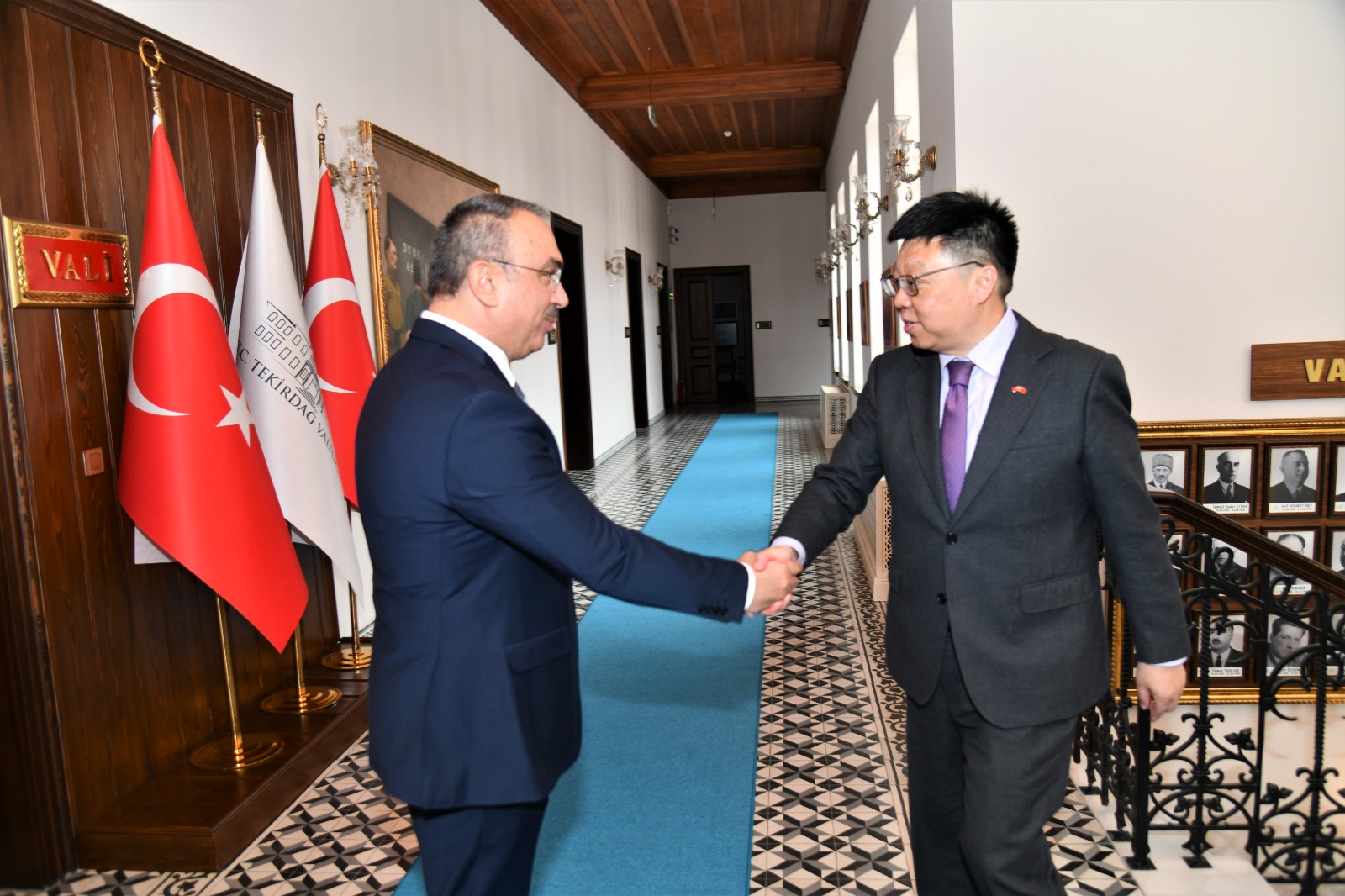 Çin Halk Cumhuriyeti İstanbul Başkonsolosu Xiaodong Vali Soytürk’ü Ziyaret Etti