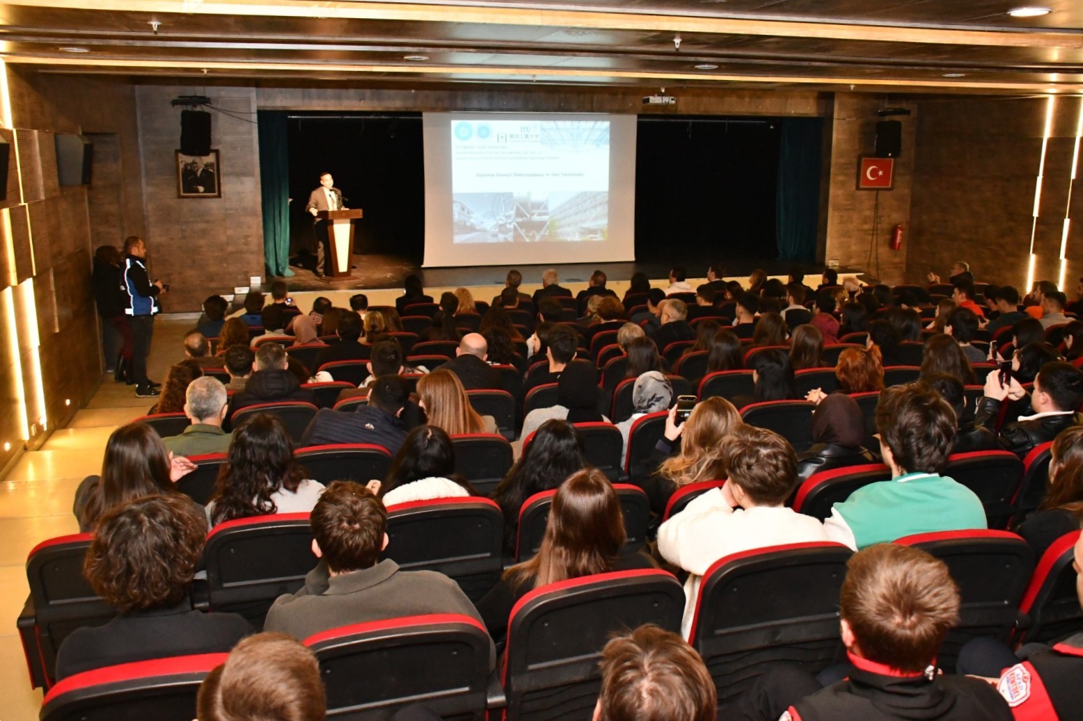 Depreme Dirençli Süleymanpaşa ve Yeni Teknolojiler Çalıştayı Gerçekleştirildi