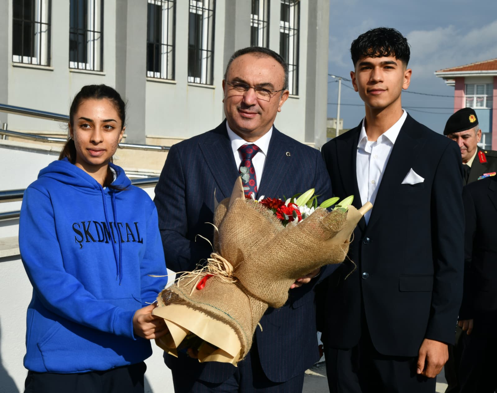 Vali Soytürk ve eşi Nurdan Soytürk Hanımefendi Şehit Köşesi Açılışına Katıldı