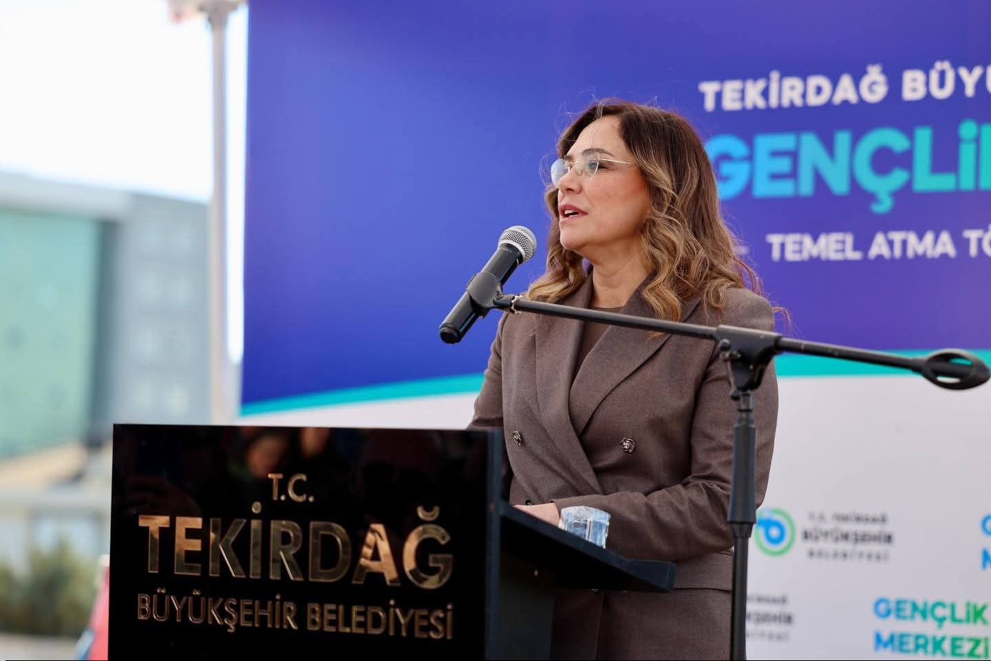 SÜLEYMANPAŞA’DA GENÇLİĞİN YENİ YUVASI YÜKSELİYOR