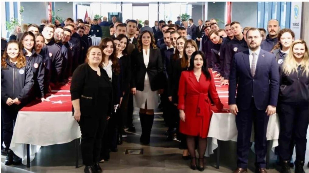 Büyükşehir’de Aday Memurların Asaletleri Verildi