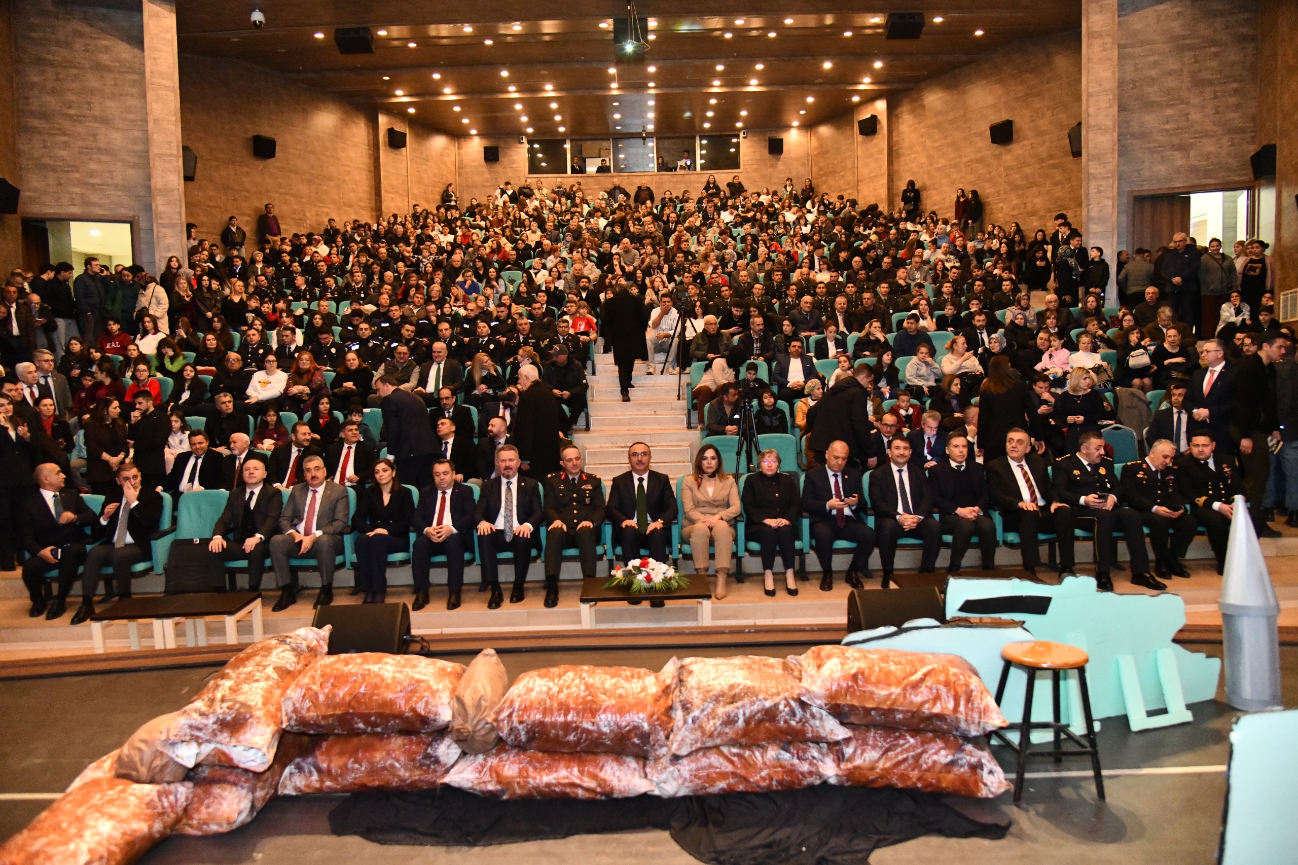 18 Mart Şehitleri Anma Günü ve Çanakkale Zaferi’nin 111. Yıldönümü Münasebetiyle Program Düzenlendi