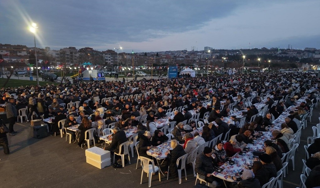 BÜYÜKŞEHİR’İN İFTAR BULUŞMALARI SÜLEYMANPAŞA İLE TAÇLANDI