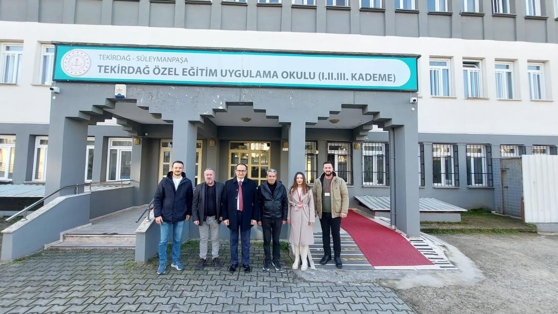 İlçe Milli Eğitim Müdürü Fahri Kırmızı, Tekirdağ Özel Eğitim Uygulama Okulunu Ziyaret Etti