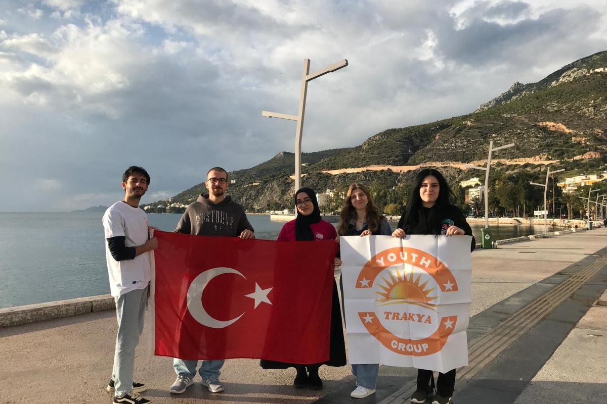 TEKİRDAĞ NKÜ ÖĞRENCİLERİ LOUTRAKİ’DE “GREEN MİNDS” PROJESİNE KATILDI